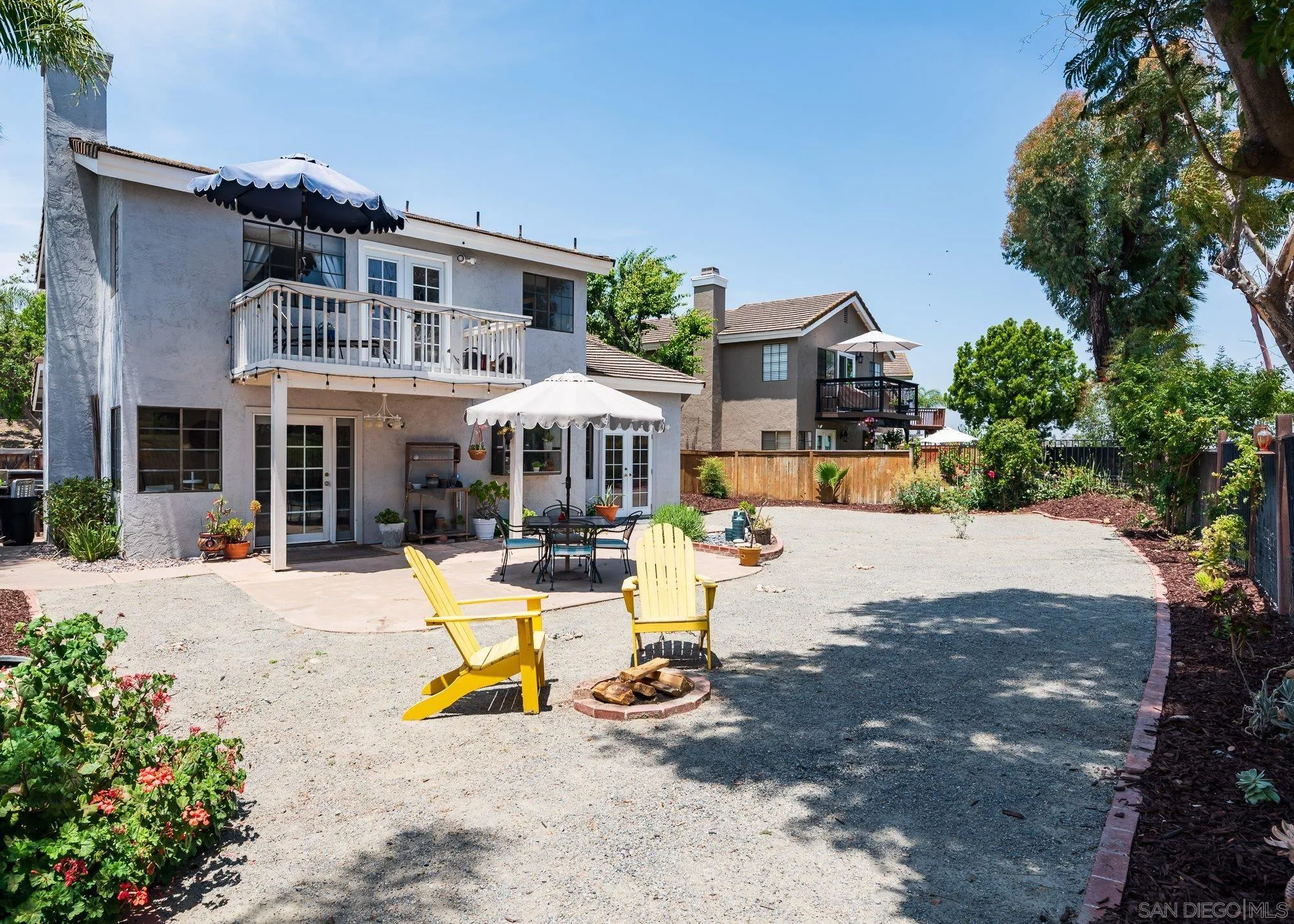 https://cdn.realtyfeed.com/cdn/127/2600590/68f6f5d9ffe0e6745f0909525538a97b.webp