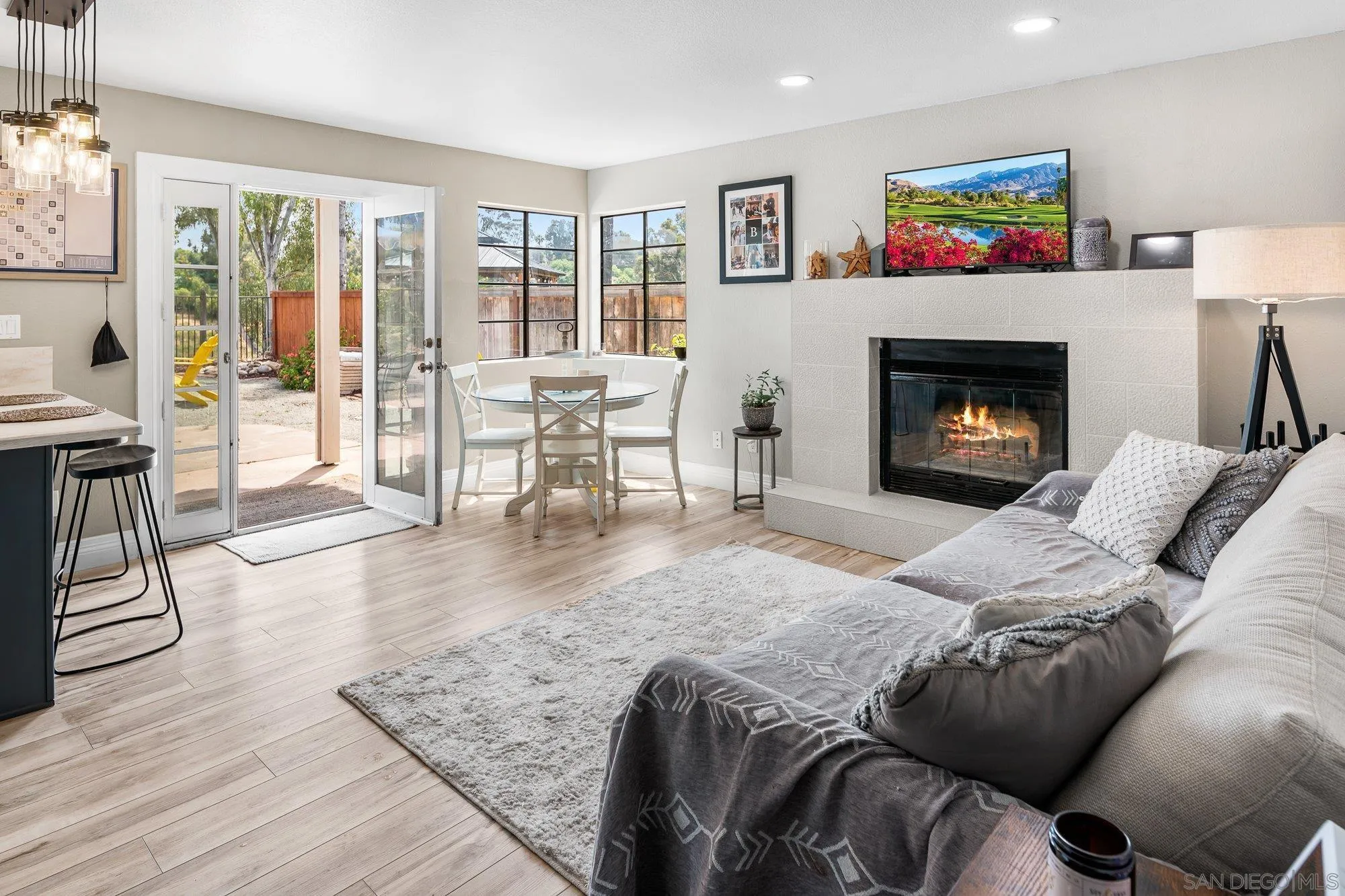 https://cdn.realtyfeed.com/cdn/127/2600590/b9c230bc7408c582b7d8c67b73b44757.webp
