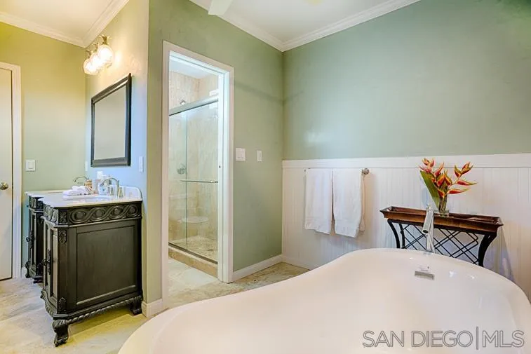 https://cdn.realtyfeed.com/cdn/127/2600591/a8aa5a80874dcf61cb141ac791c9fdc2.webp