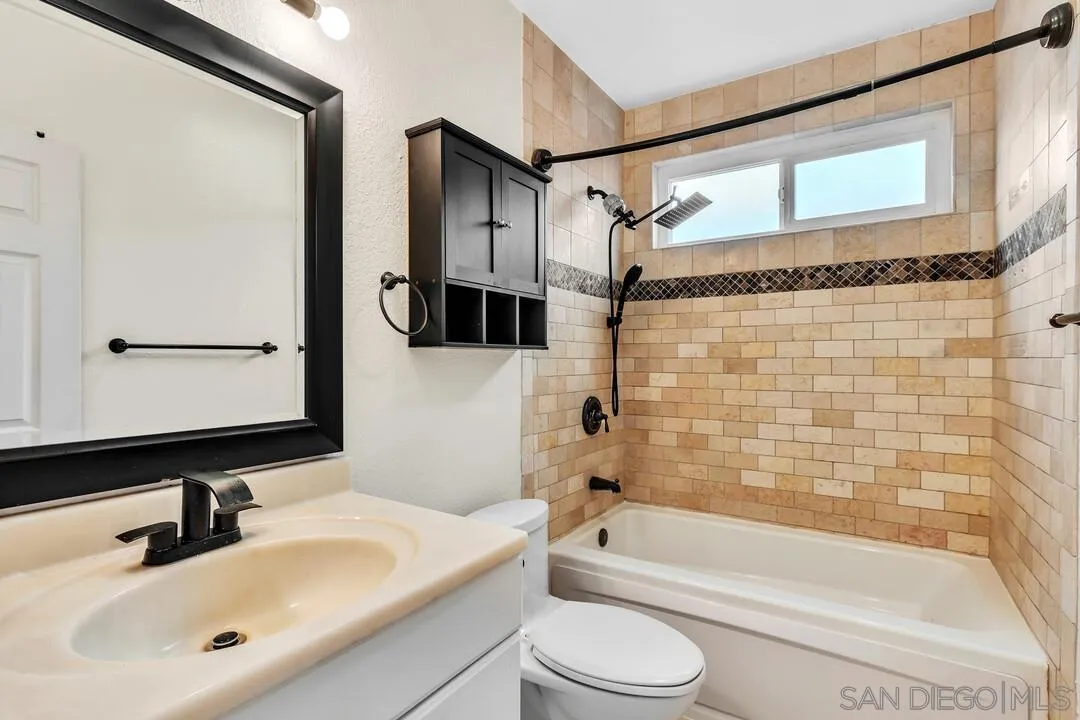 Photo #15: 2600592 Listing: Photo #15