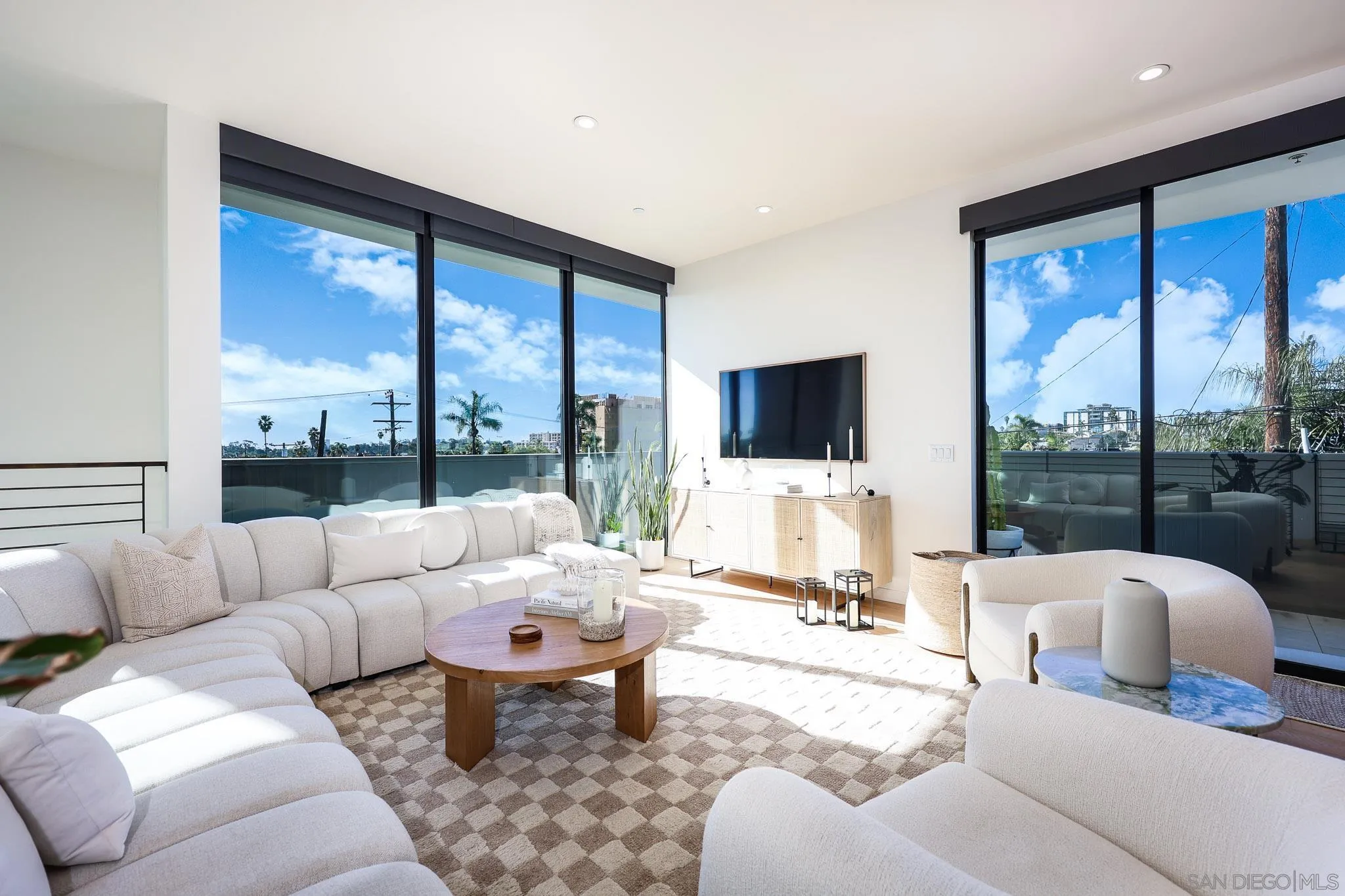 Photo #7: 2600604 Listing: Photo #7