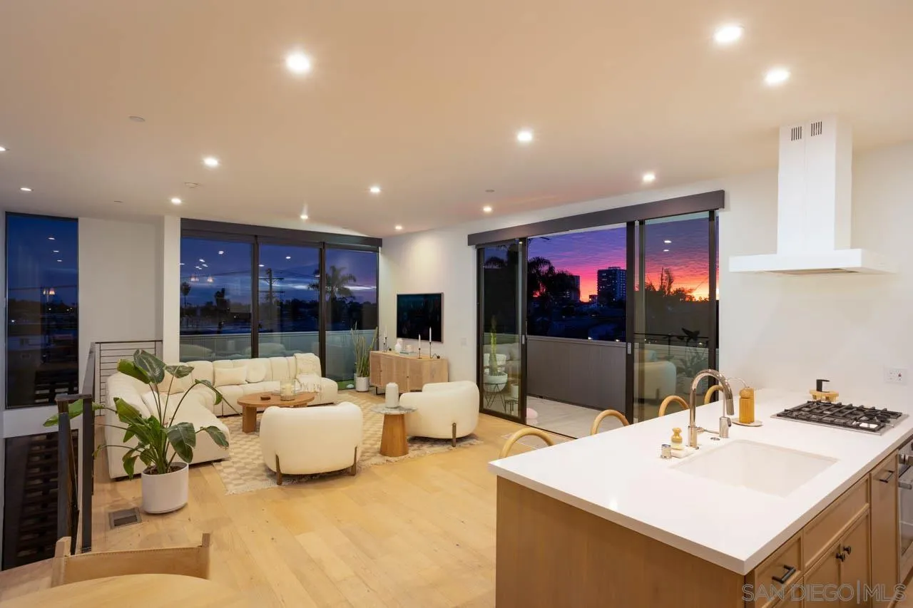 Photo #1: 2600604 Listing: Photo #1