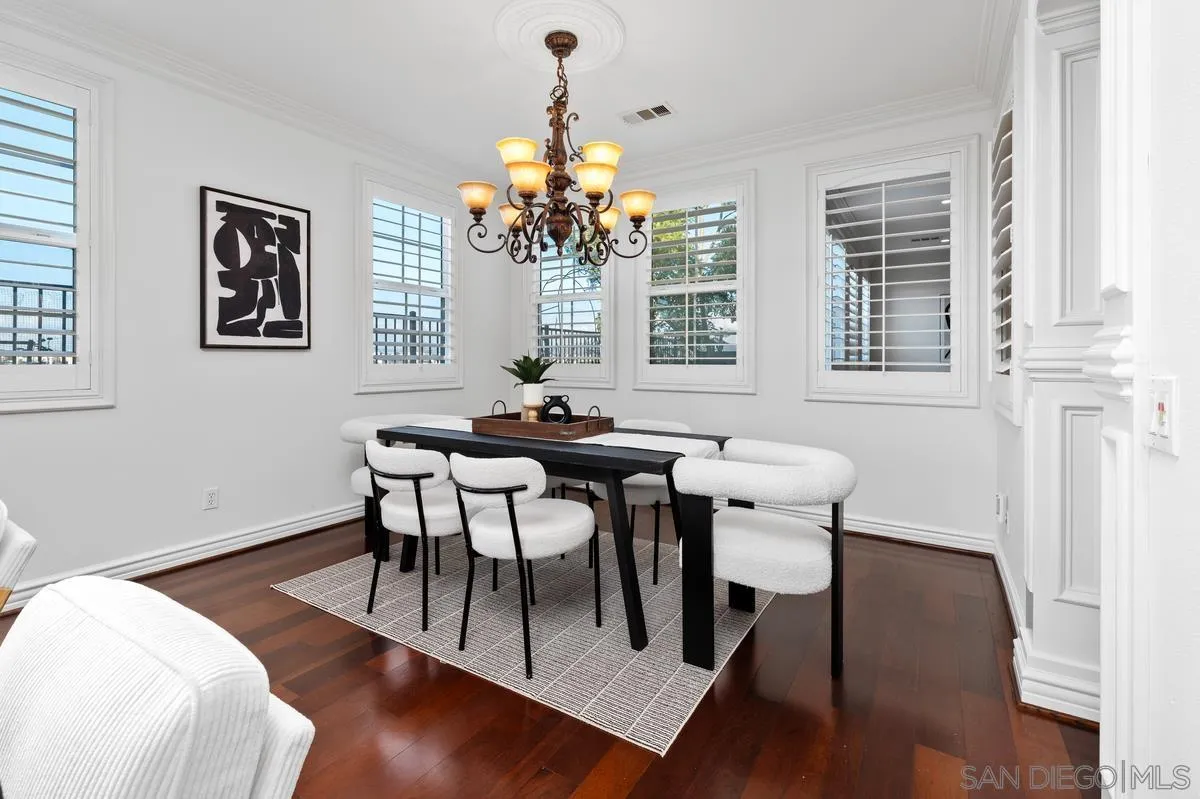https://cdn.realtyfeed.com/cdn/127/2600605/3cfd0614ad46411c6f8a4ab6813a8046.webp