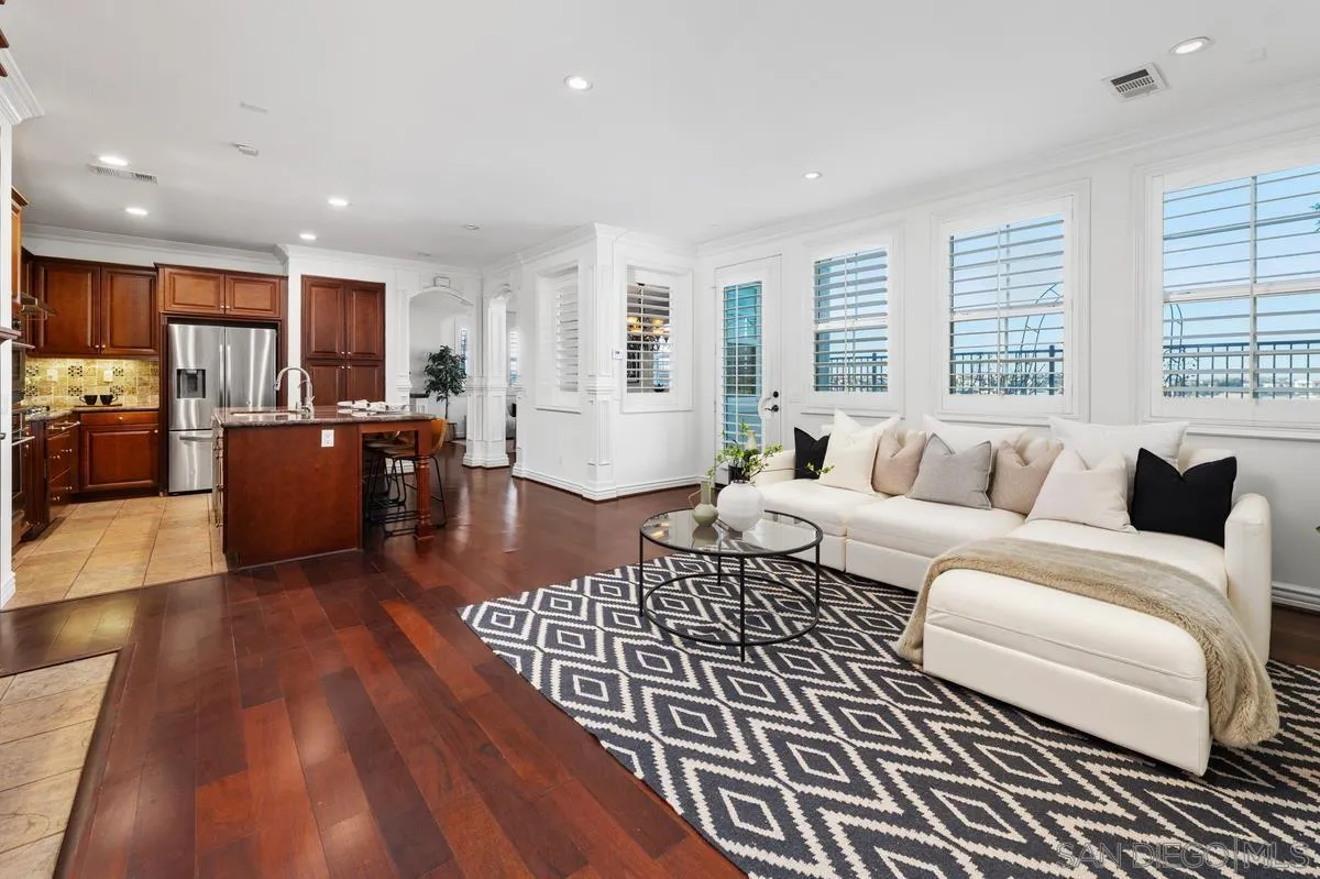 https://cdn.realtyfeed.com/cdn/127/2600605/9f627230de6b0fa75fb90d51db9e97e4.webp