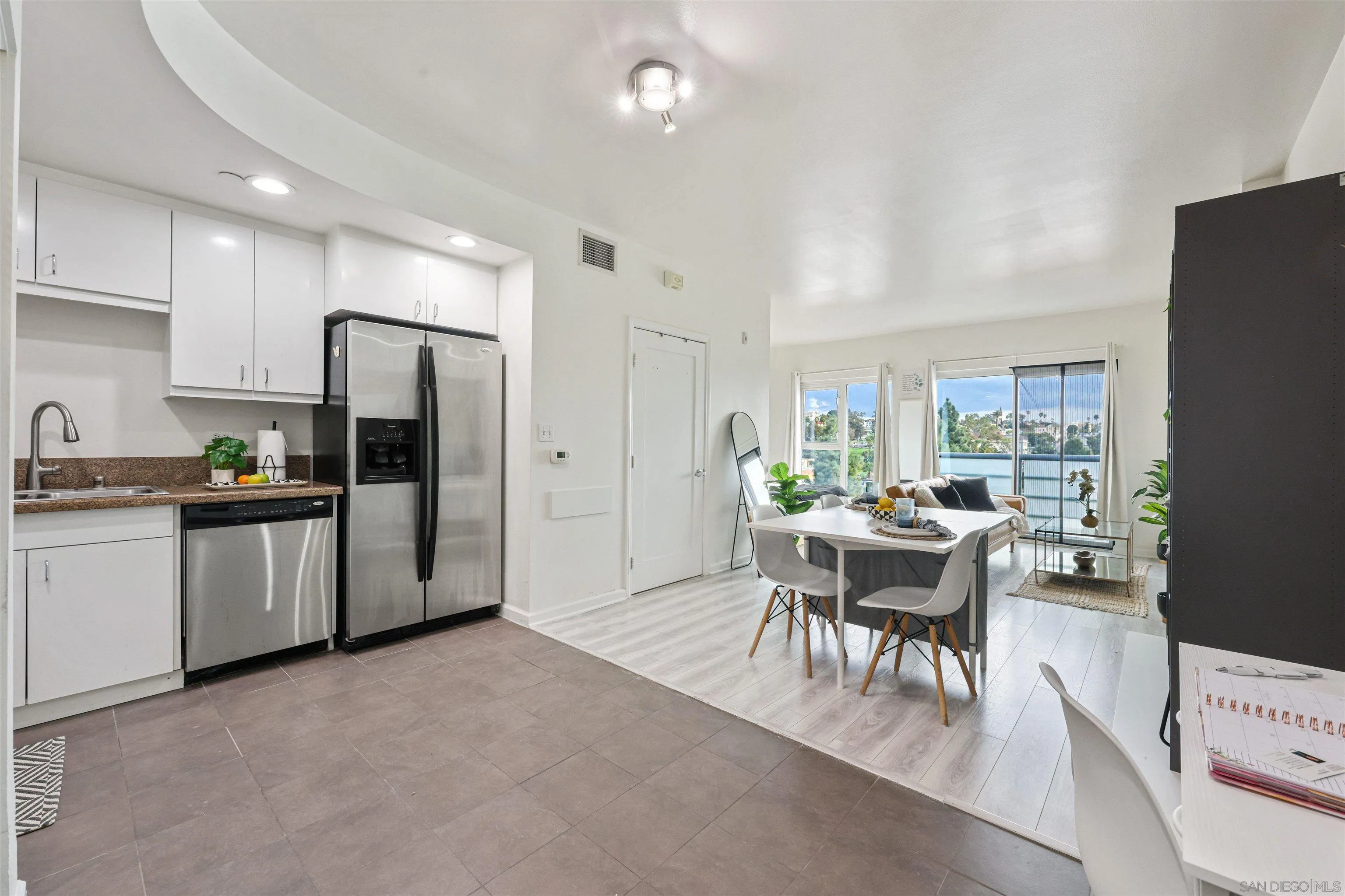 Photo #2: 2600606 Listing: Photo #2