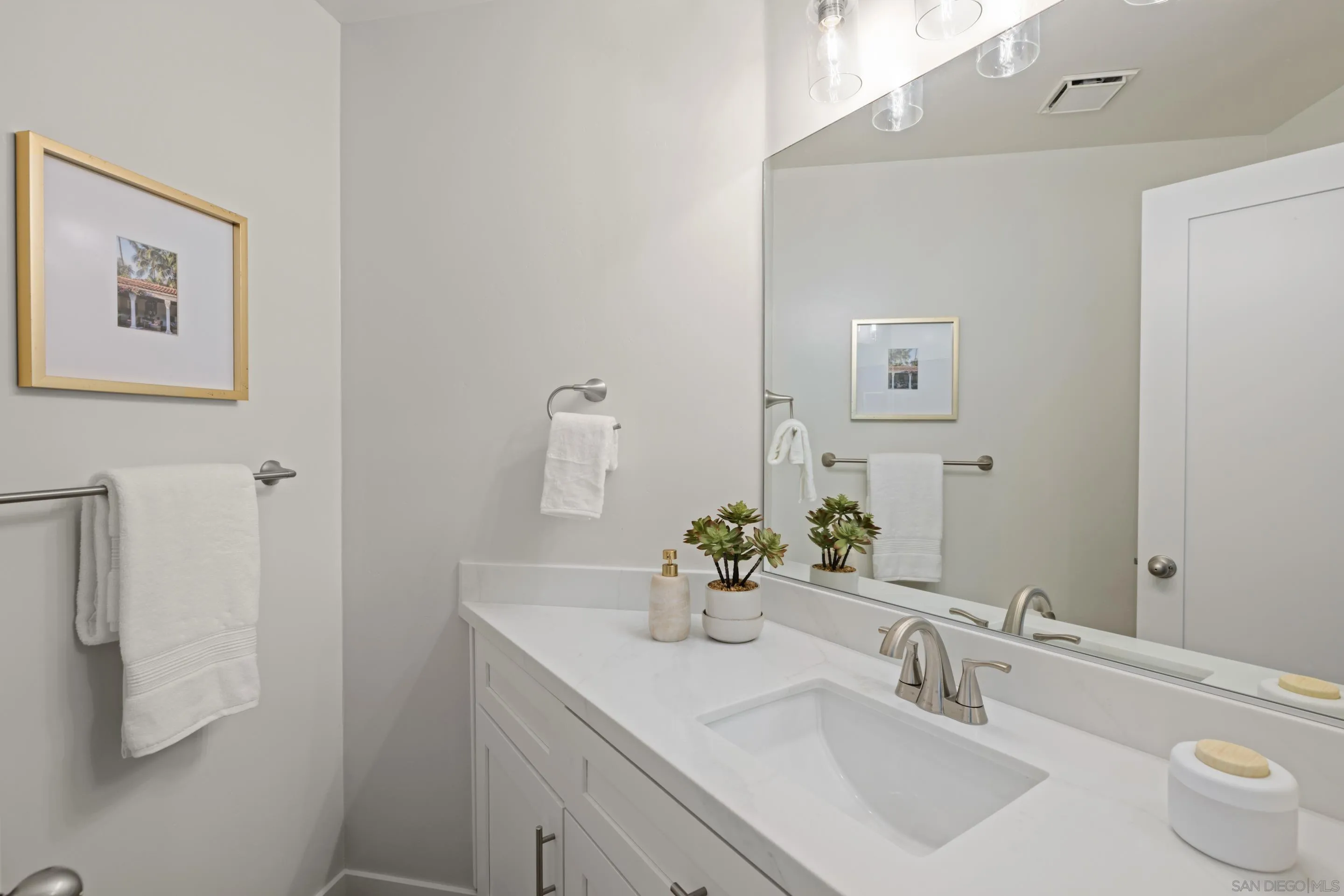 https://cdn.realtyfeed.com/cdn/127/2600610/3e001d572fb04b7f3e7f5e2904363fd5.webp