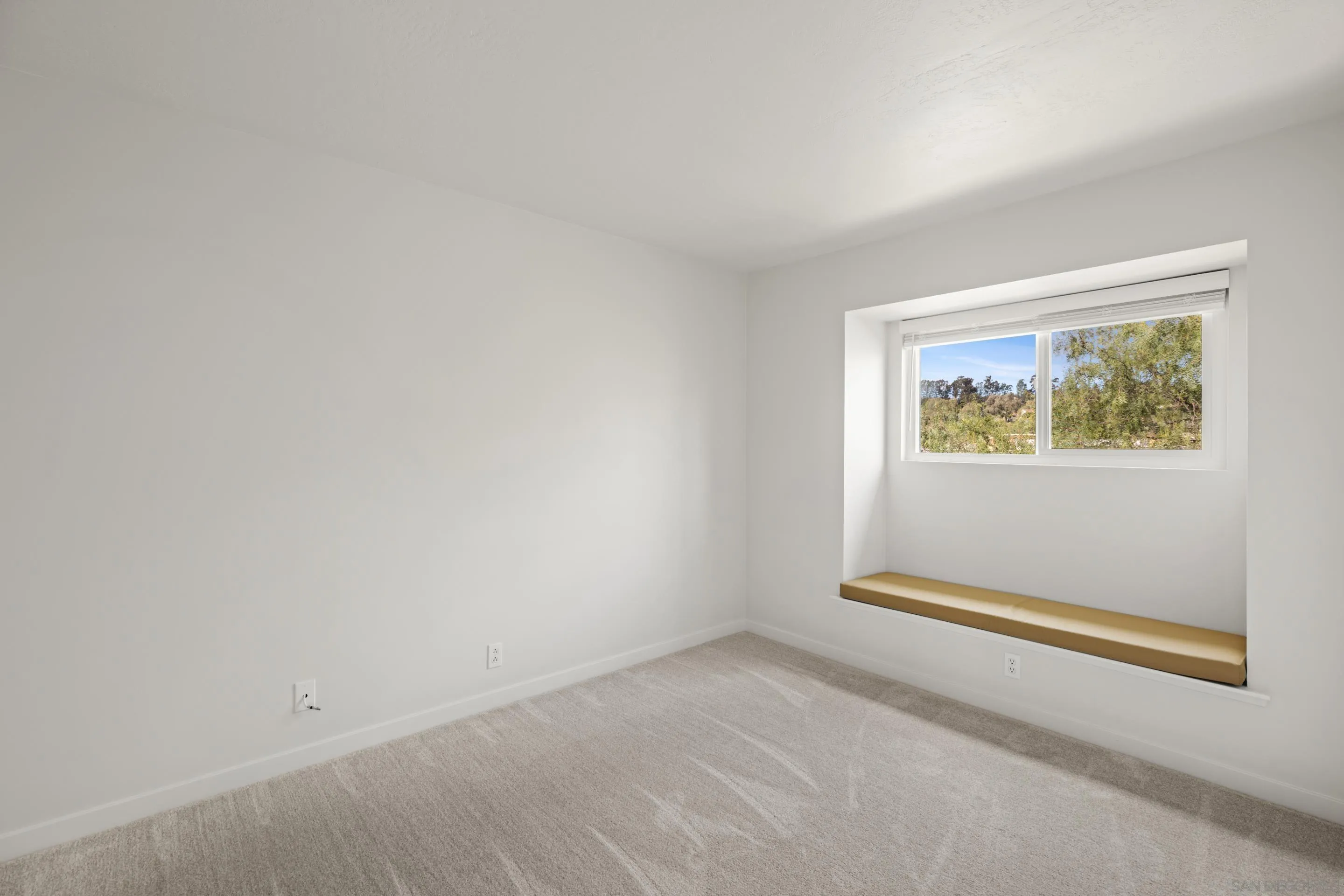 https://cdn.realtyfeed.com/cdn/127/2600610/6c9c82f88cdb01b2287c525715495376.webp