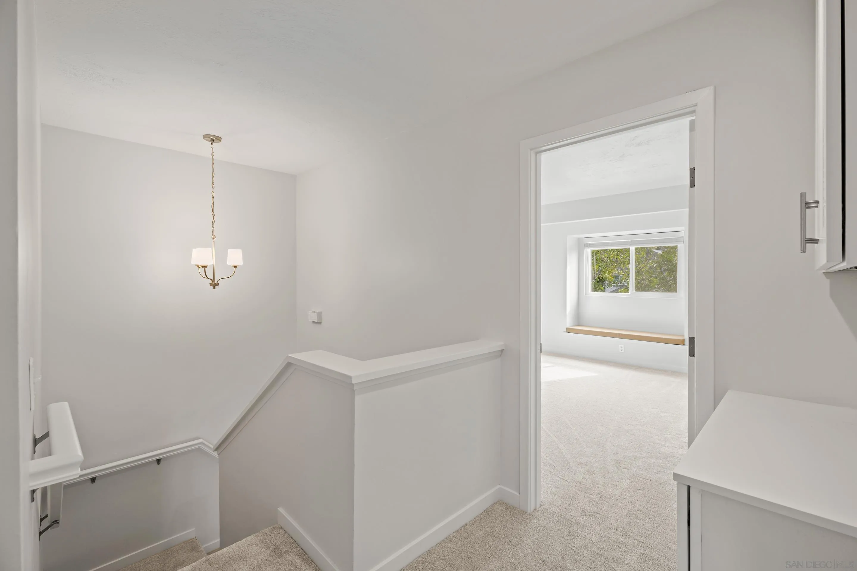 https://cdn.realtyfeed.com/cdn/127/2600610/8095d6e8afe49c342e2b5214be7d8394.webp
