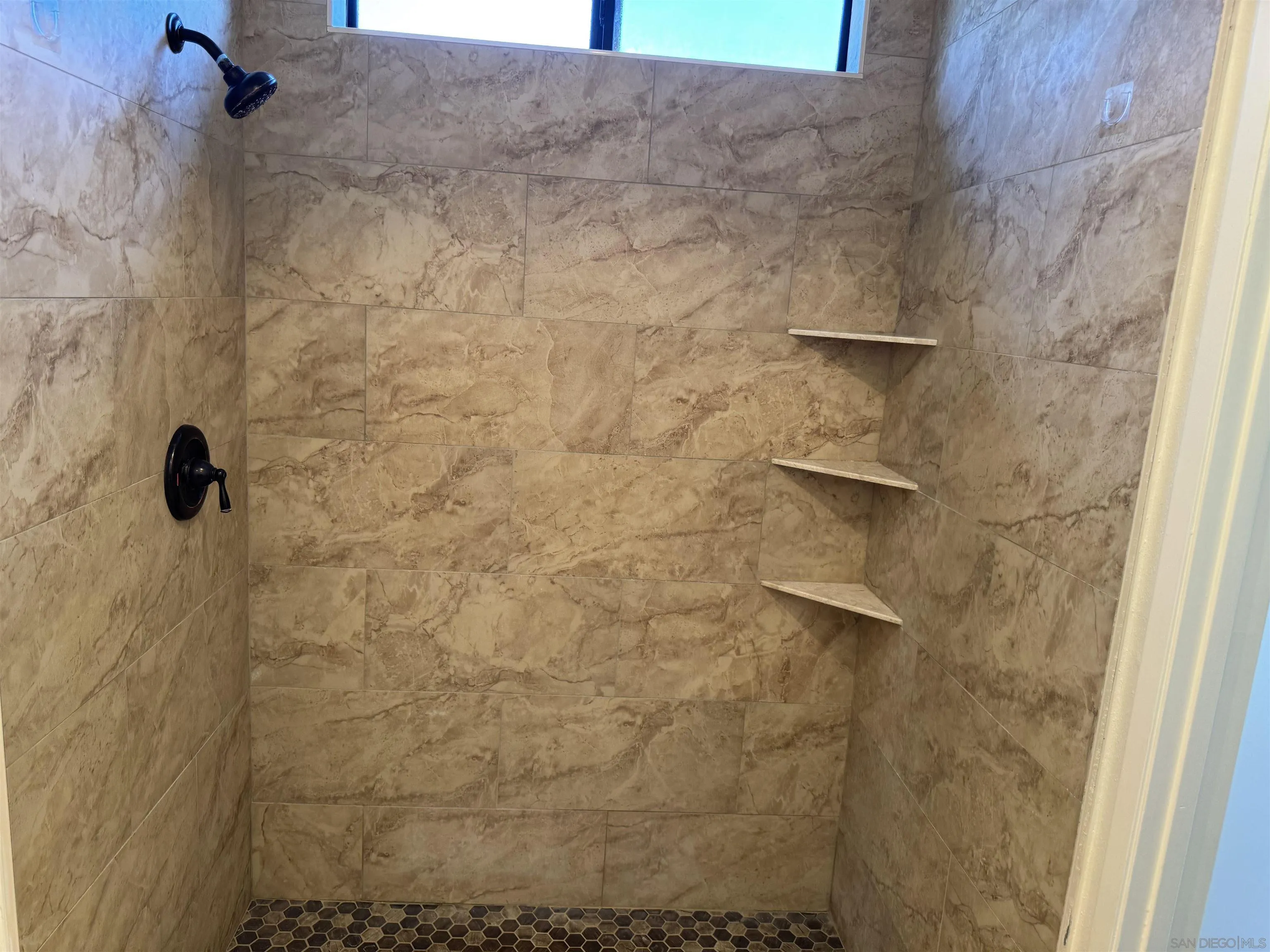 https://cdn.realtyfeed.com/cdn/127/2600614/27ee9fbb0a8597540965b2c8ea6d37b1.webp