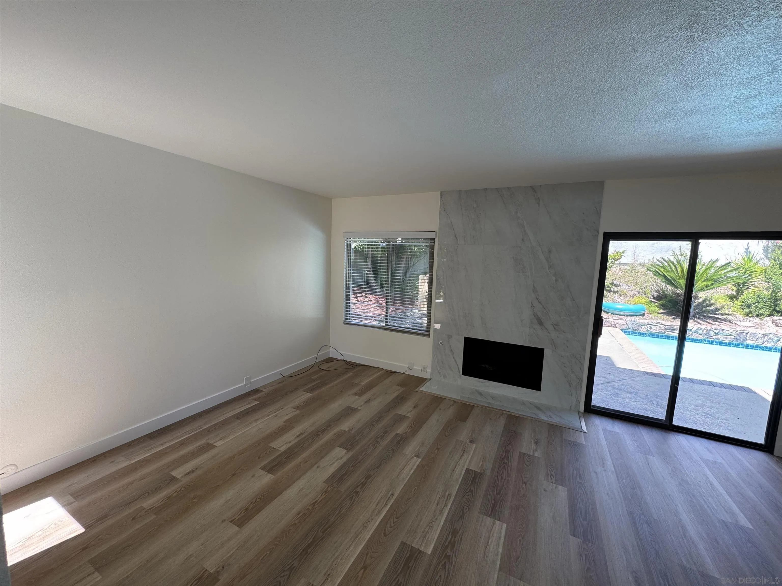 https://cdn.realtyfeed.com/cdn/127/2600614/306cc861387b3dd01588a43f2e12cac1.webp