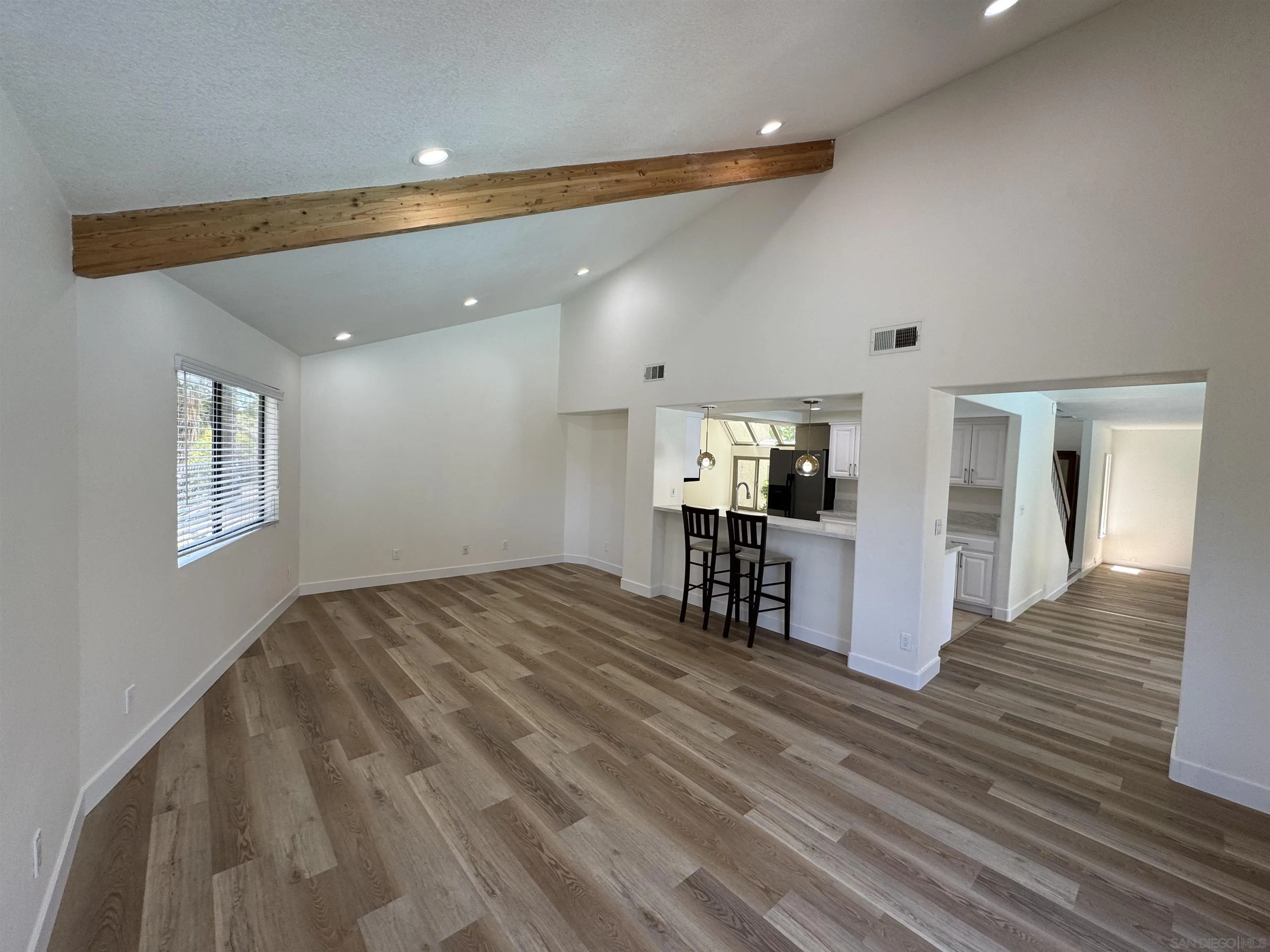 https://cdn.realtyfeed.com/cdn/127/2600614/c841a6a131af5b8327f876a4100d5b77.webp