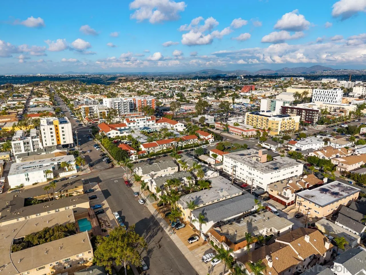 https://cdn.realtyfeed.com/cdn/127/2600638/195a25306451311e038e1a3cebef49e4.webp