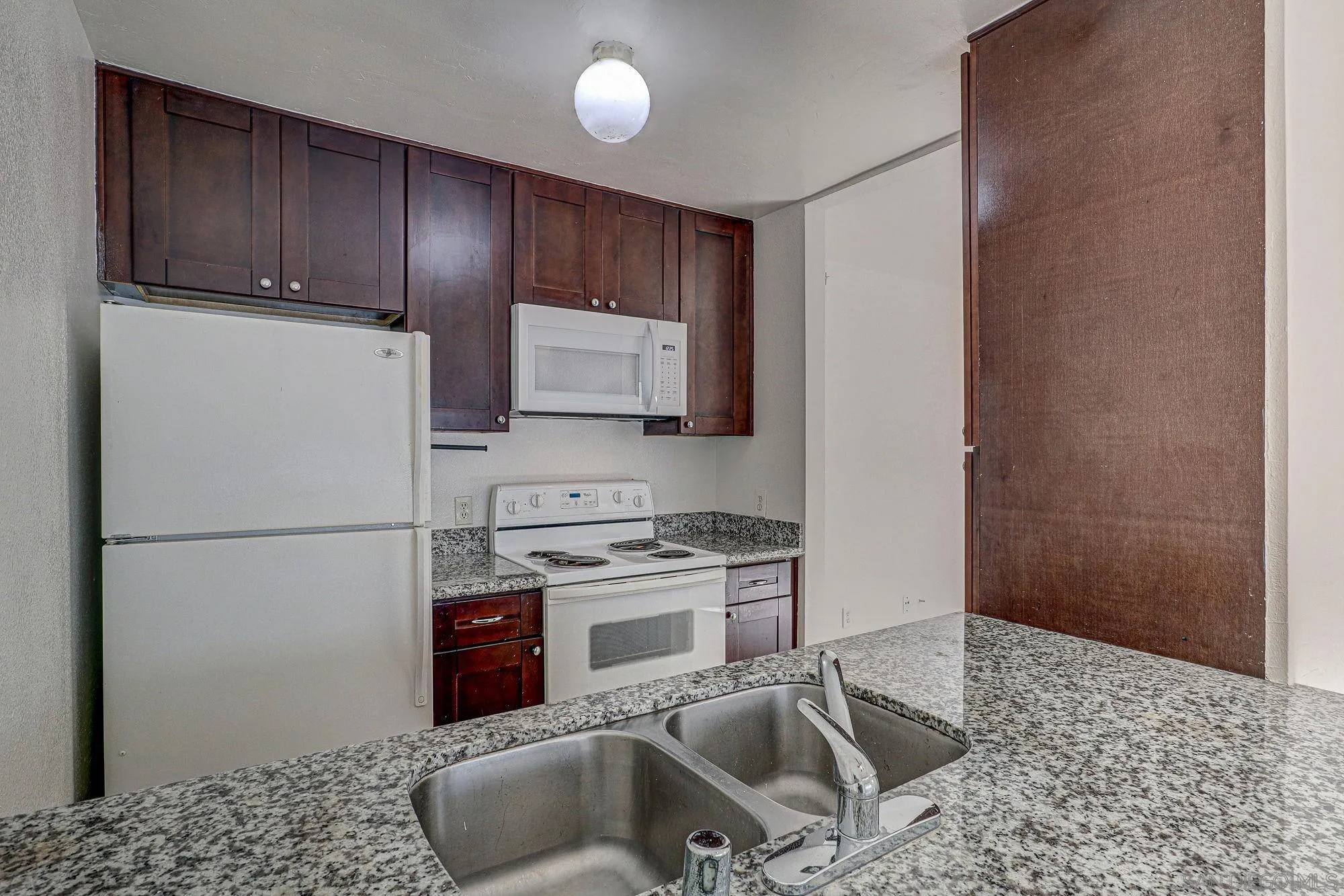 Photo #7: 2600640 Listing: Photo #7