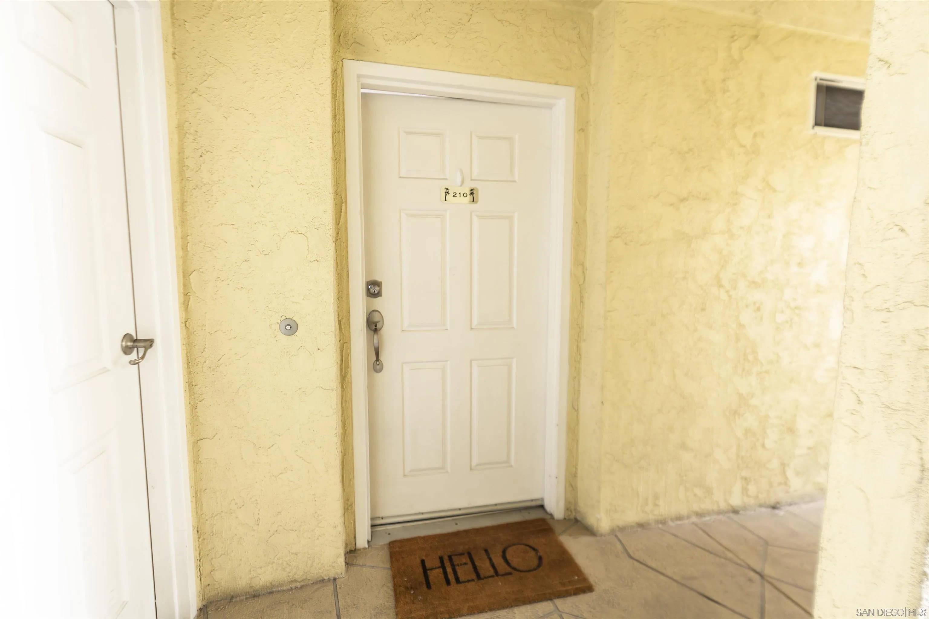 https://cdn.realtyfeed.com/cdn/127/2600641/c687b11577a0631ae7b540a95cae9248.webp