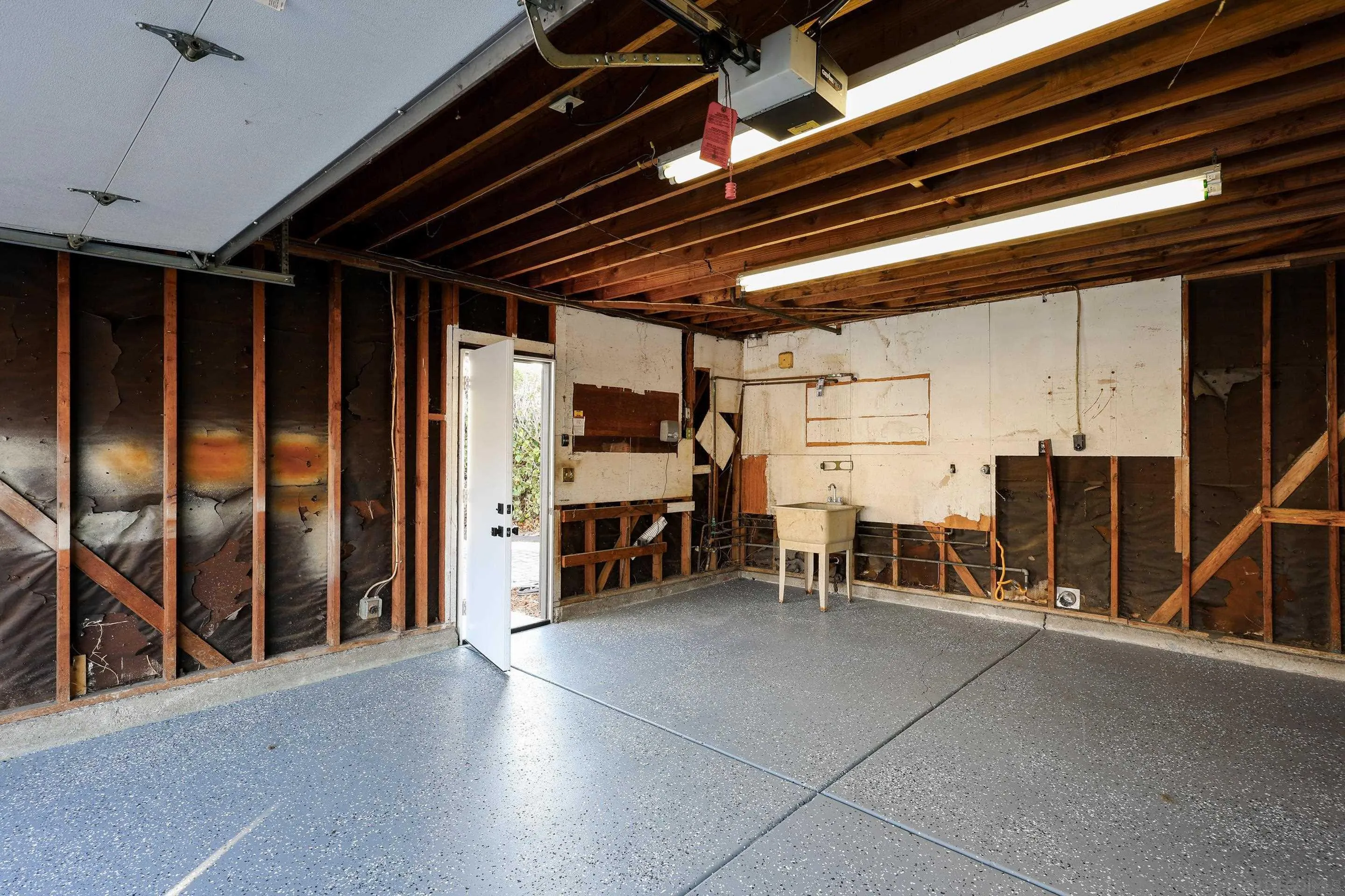 https://cdn.realtyfeed.com/cdn/127/2600642/acdd7e14b68ad98074a0acec00216855.webp