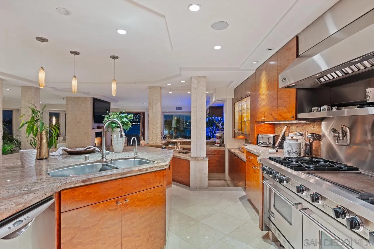 2741 Bayside Walk, San Diego, CA, 92109