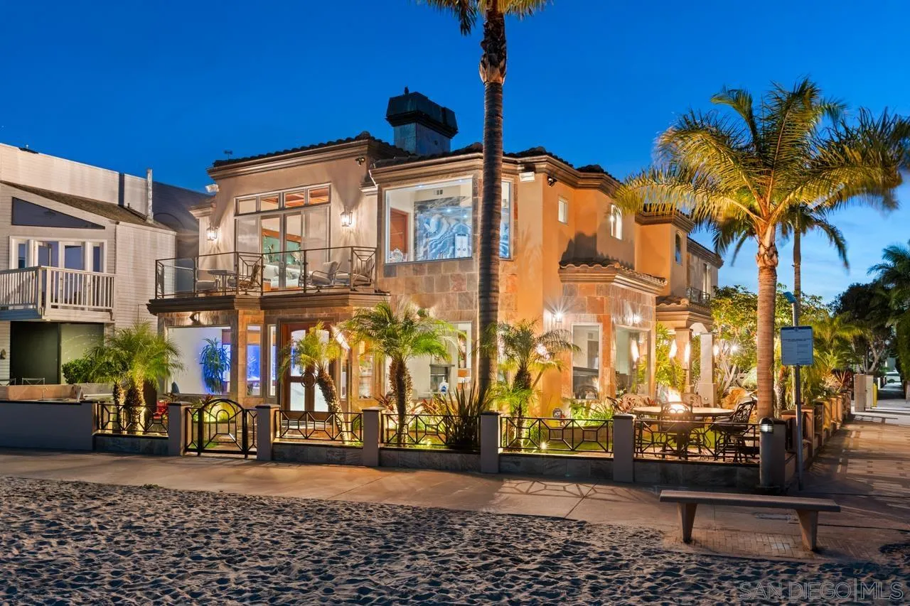 2741 Bayside Walk, San Diego, CA, 92109