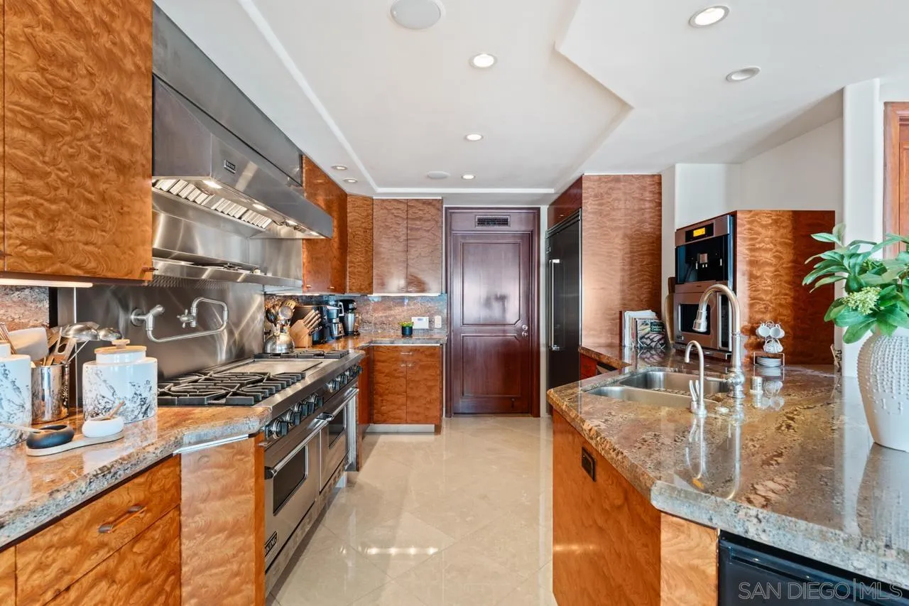 2741 Bayside Walk, San Diego, CA, 92109