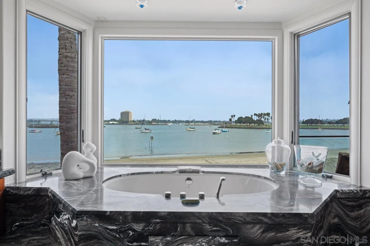 2741 Bayside Walk, San Diego, CA, 92109