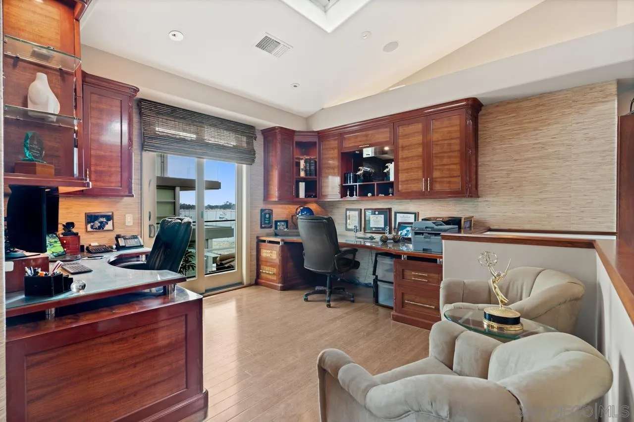 2741 Bayside Walk, San Diego, CA, 92109