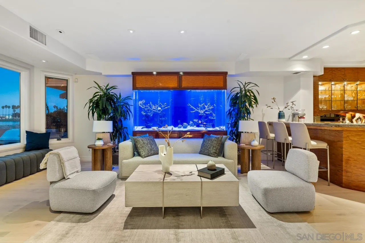 2741 Bayside Walk, San Diego, CA, 92109