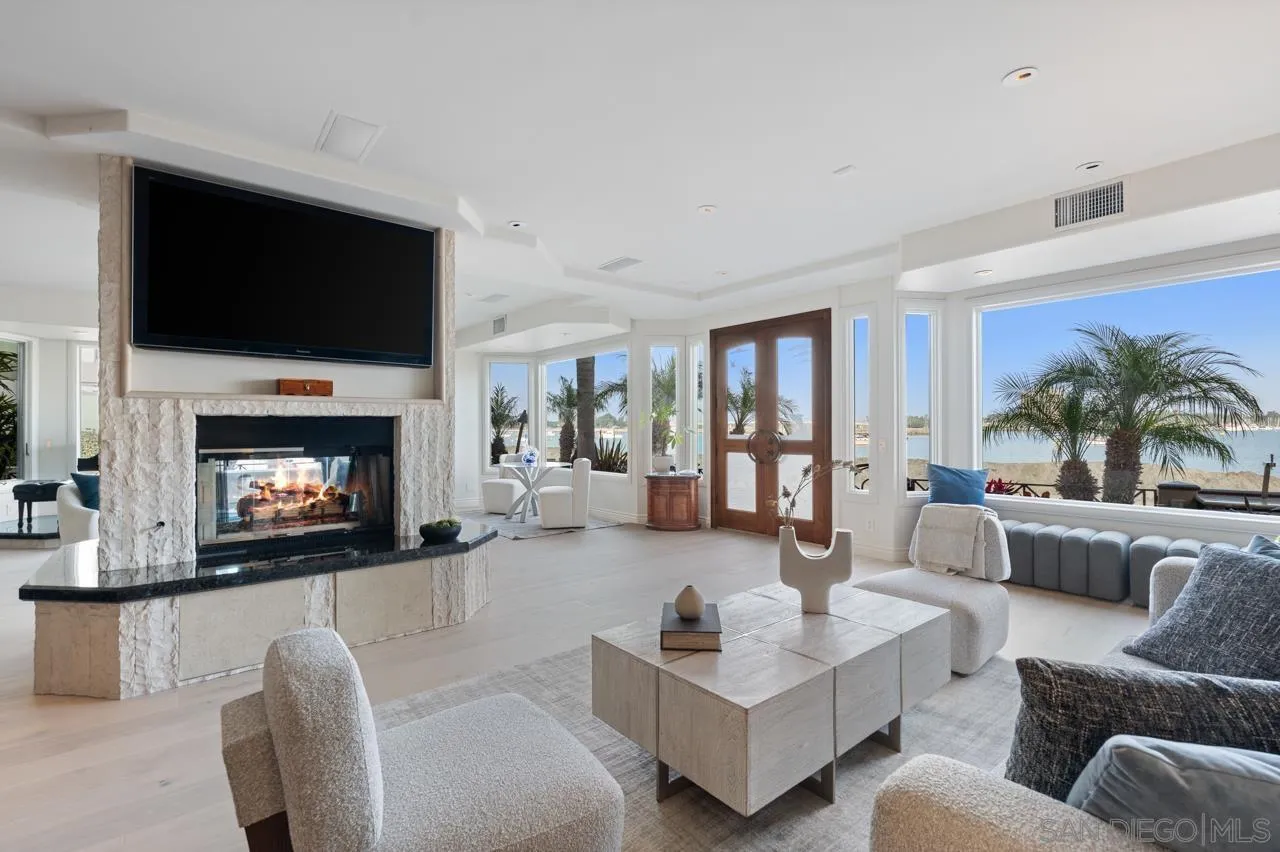 2741 Bayside Walk, San Diego, CA, 92109