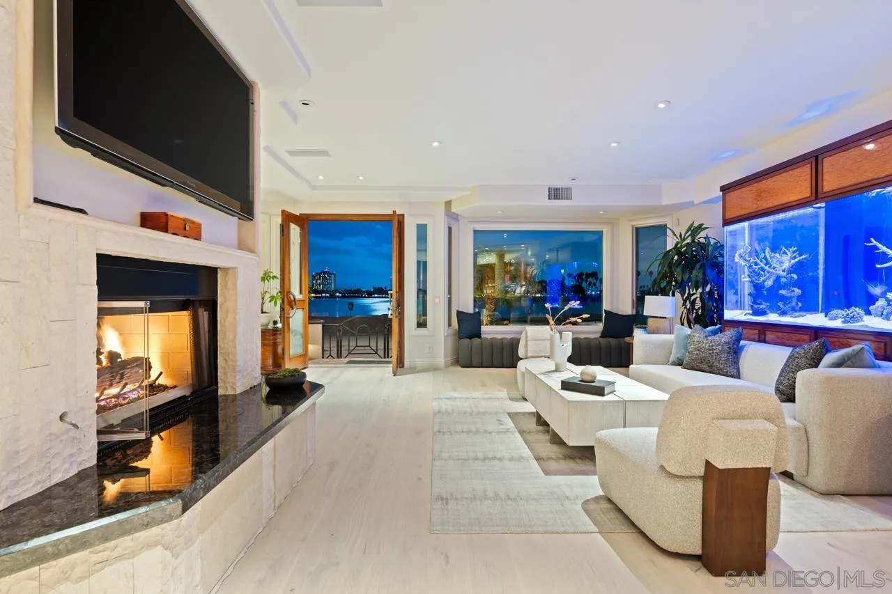 2741 Bayside Walk, San Diego, CA, 92109