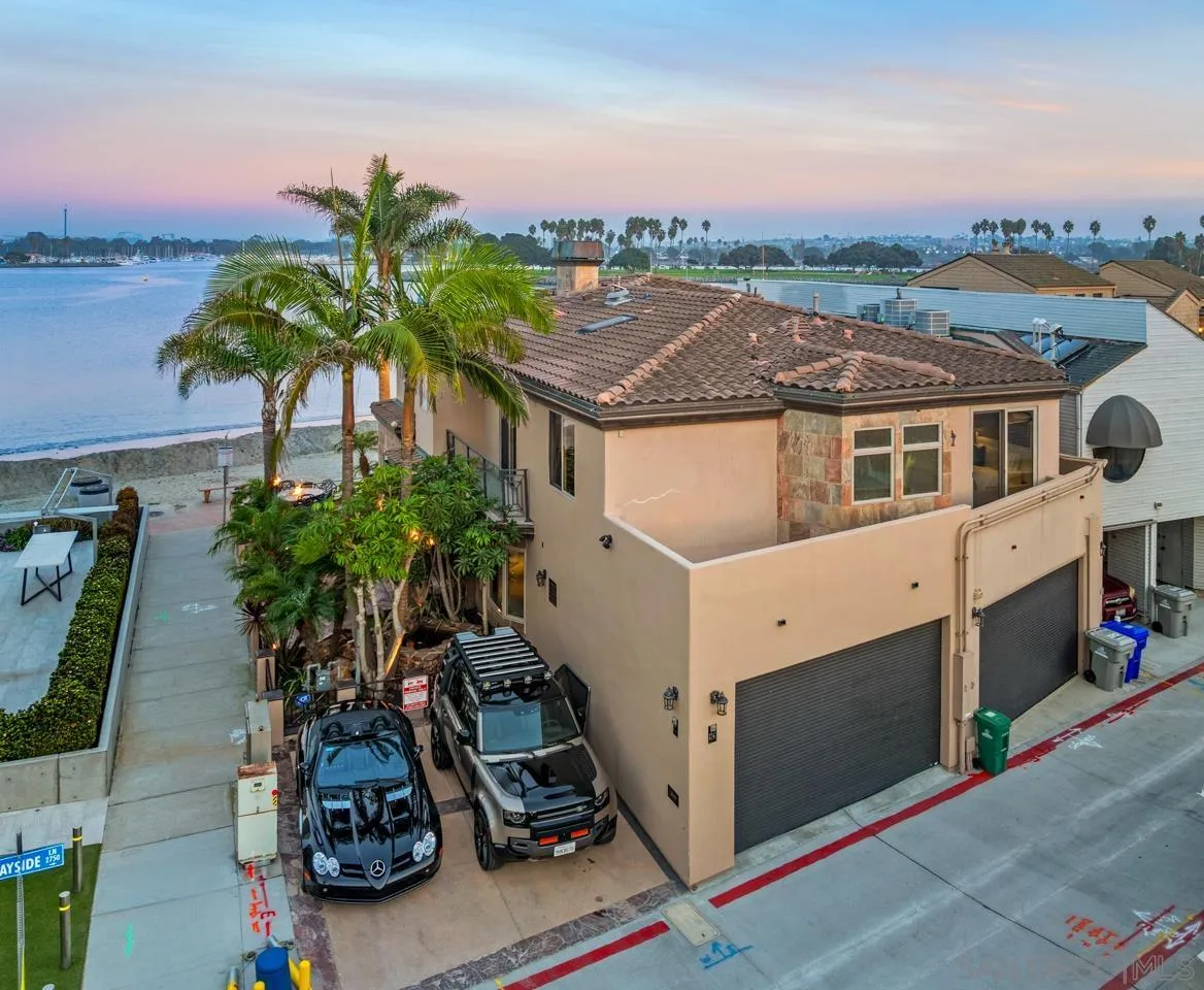 2741 Bayside Walk, San Diego, CA, 92109