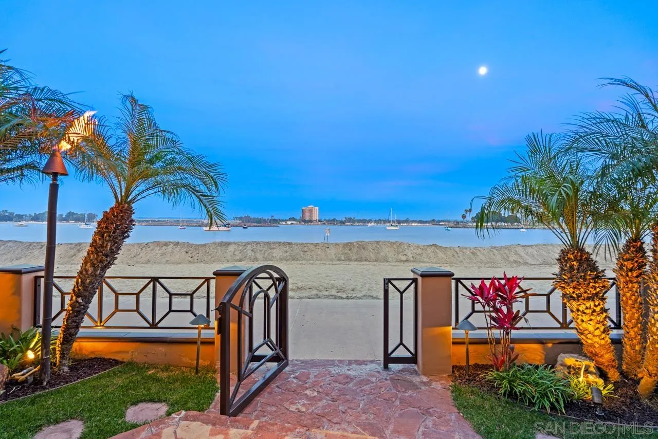 2741 Bayside Walk, San Diego, CA, 92109