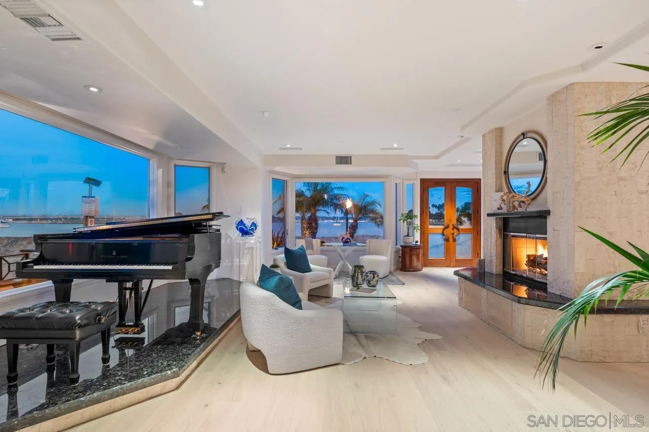 2741 Bayside Walk, San Diego, CA, 92109