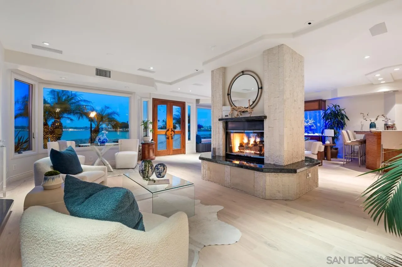 2741 Bayside Walk, San Diego, CA, 92109