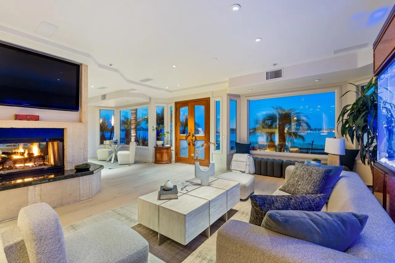 2741 Bayside Walk, San Diego, CA, 92109