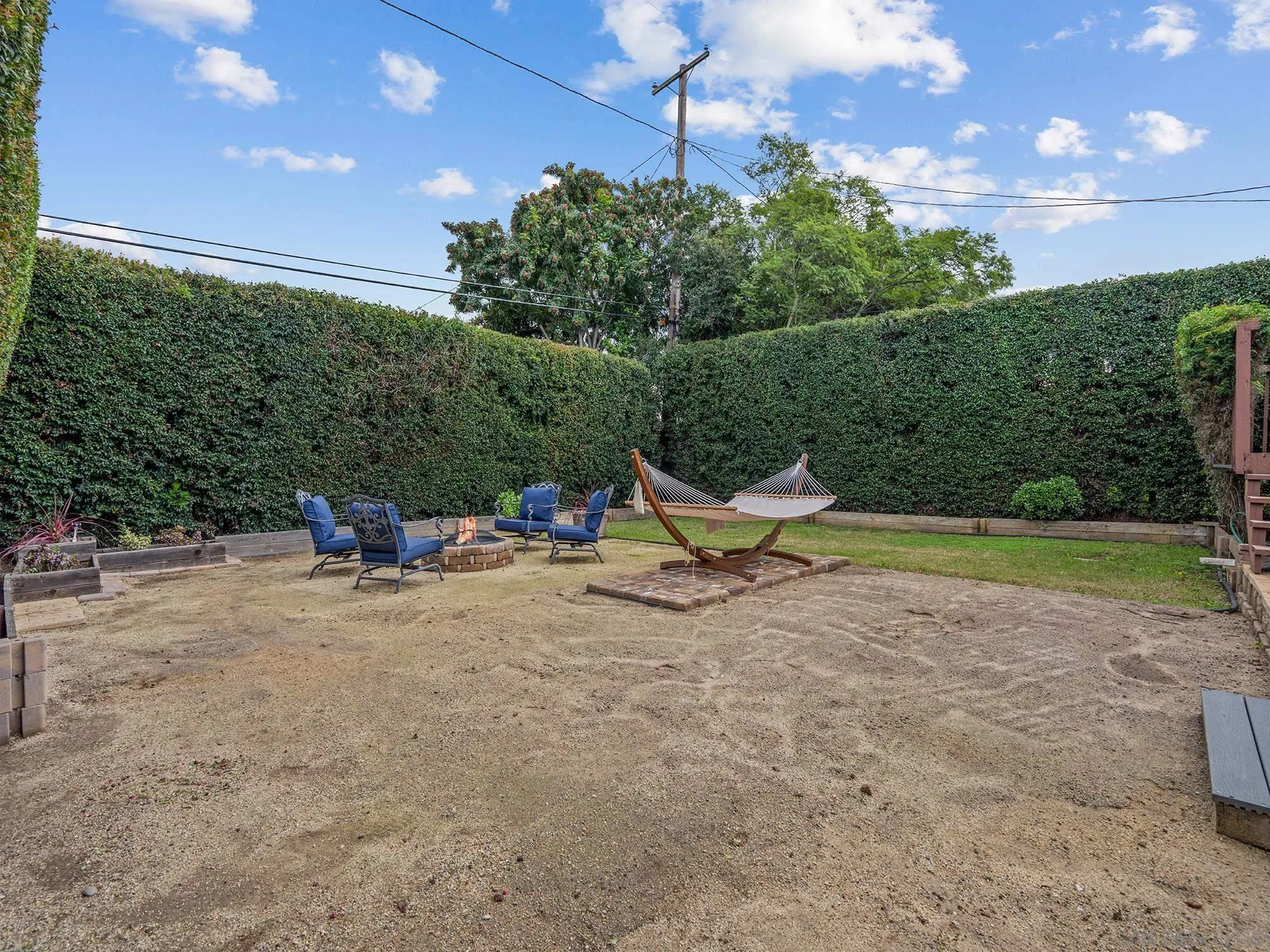 https://cdn.realtyfeed.com/cdn/127/2600648/14f026c02af605a1be3a686de349eeb7.webp