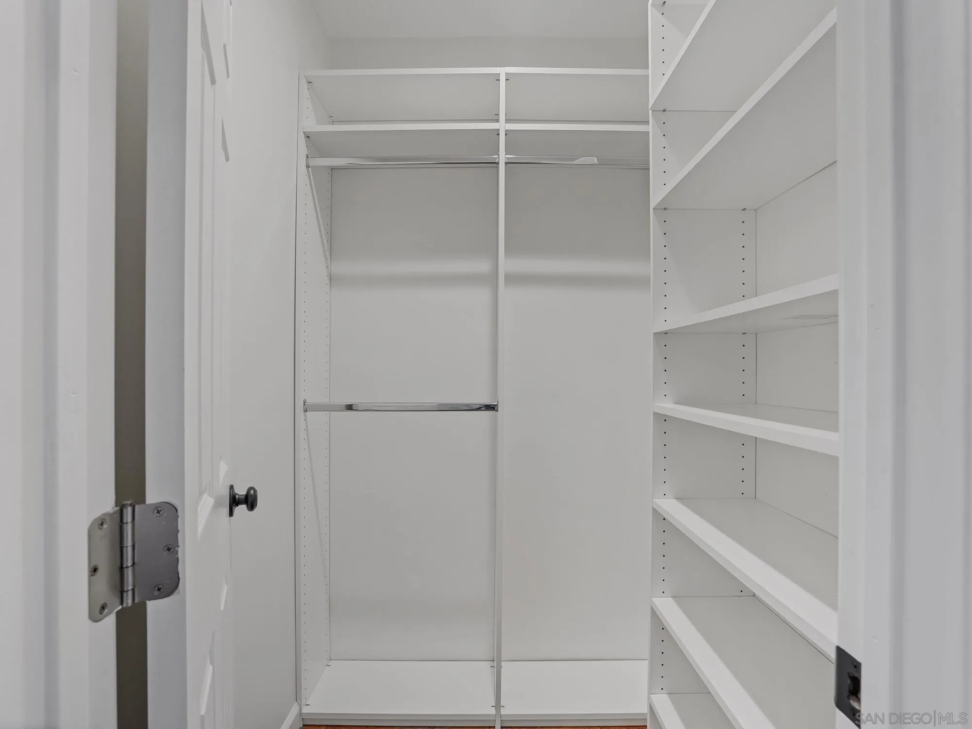 https://cdn.realtyfeed.com/cdn/127/2600648/27924830490935763725b999d378817c.webp
