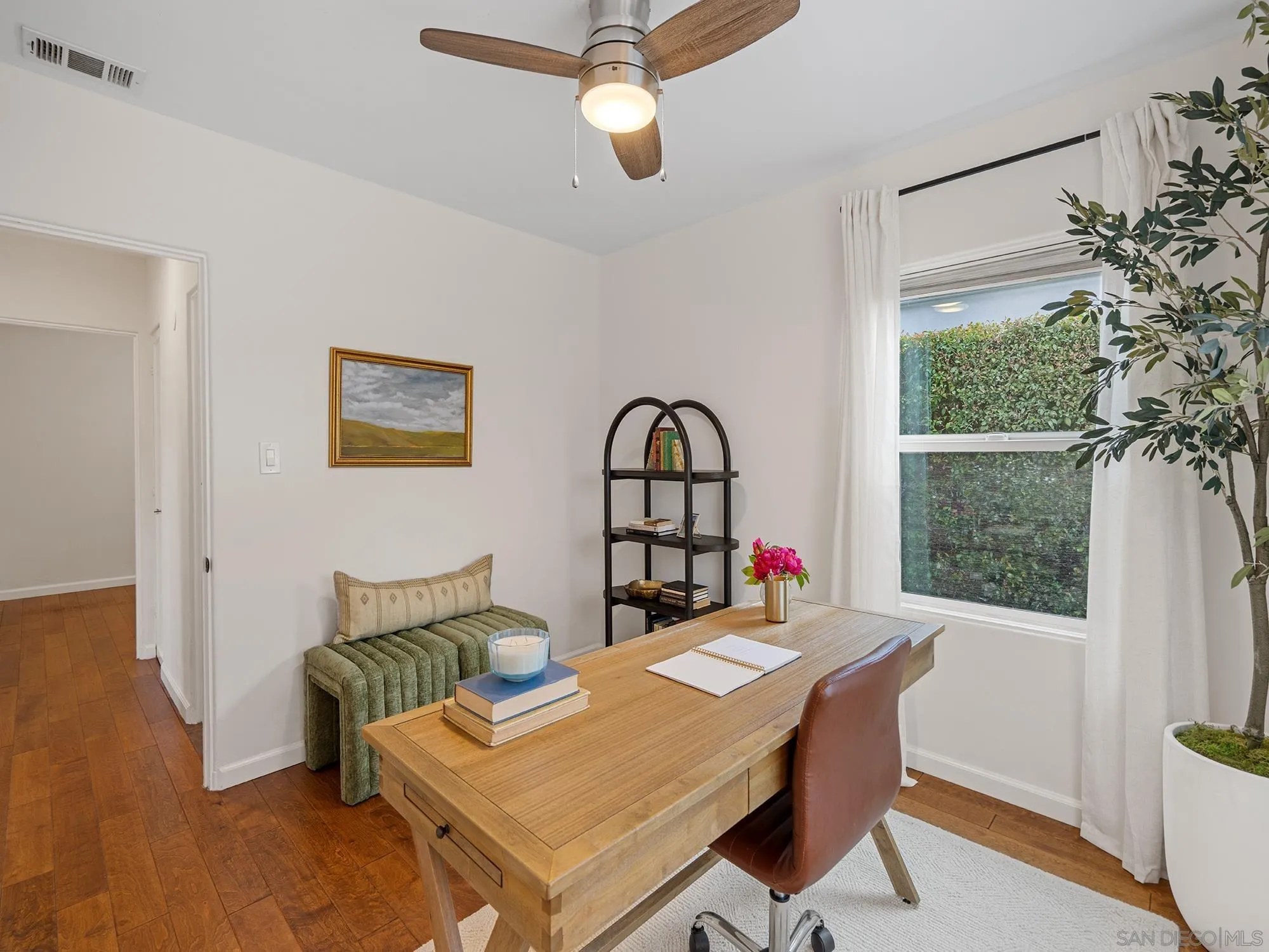 https://cdn.realtyfeed.com/cdn/127/2600648/2d386daf1c2831c2ba824b7e503c6da9.webp