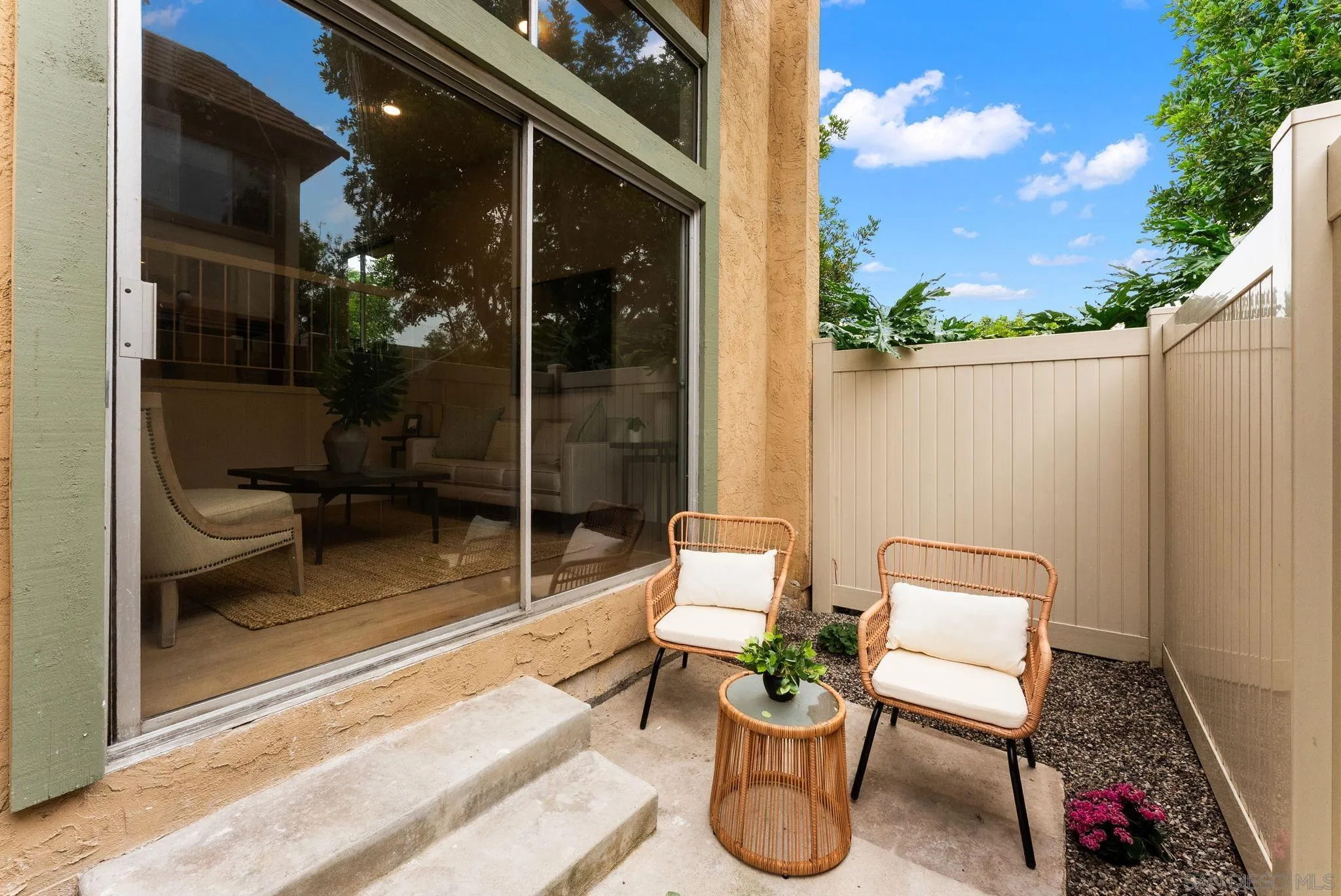 https://cdn.realtyfeed.com/cdn/127/2600650/a7439fbd1cad126a5f8295b032628177.webp
