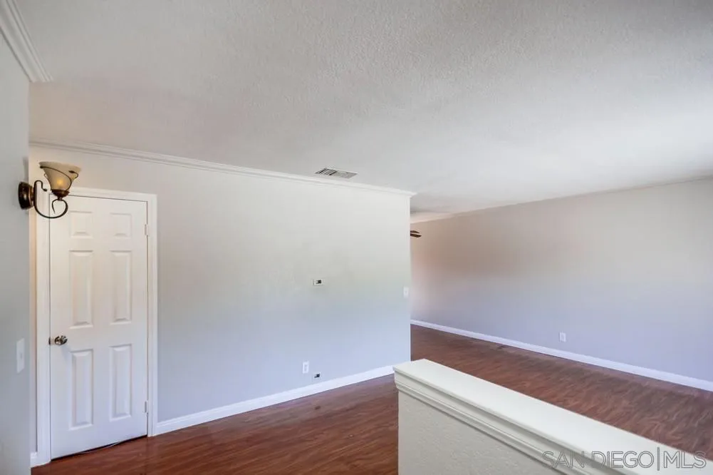 Photo #12: 2600652 Listing: Photo #12