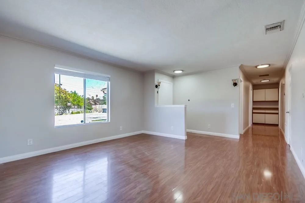 Photo #13: 2600652 Listing: Photo #13