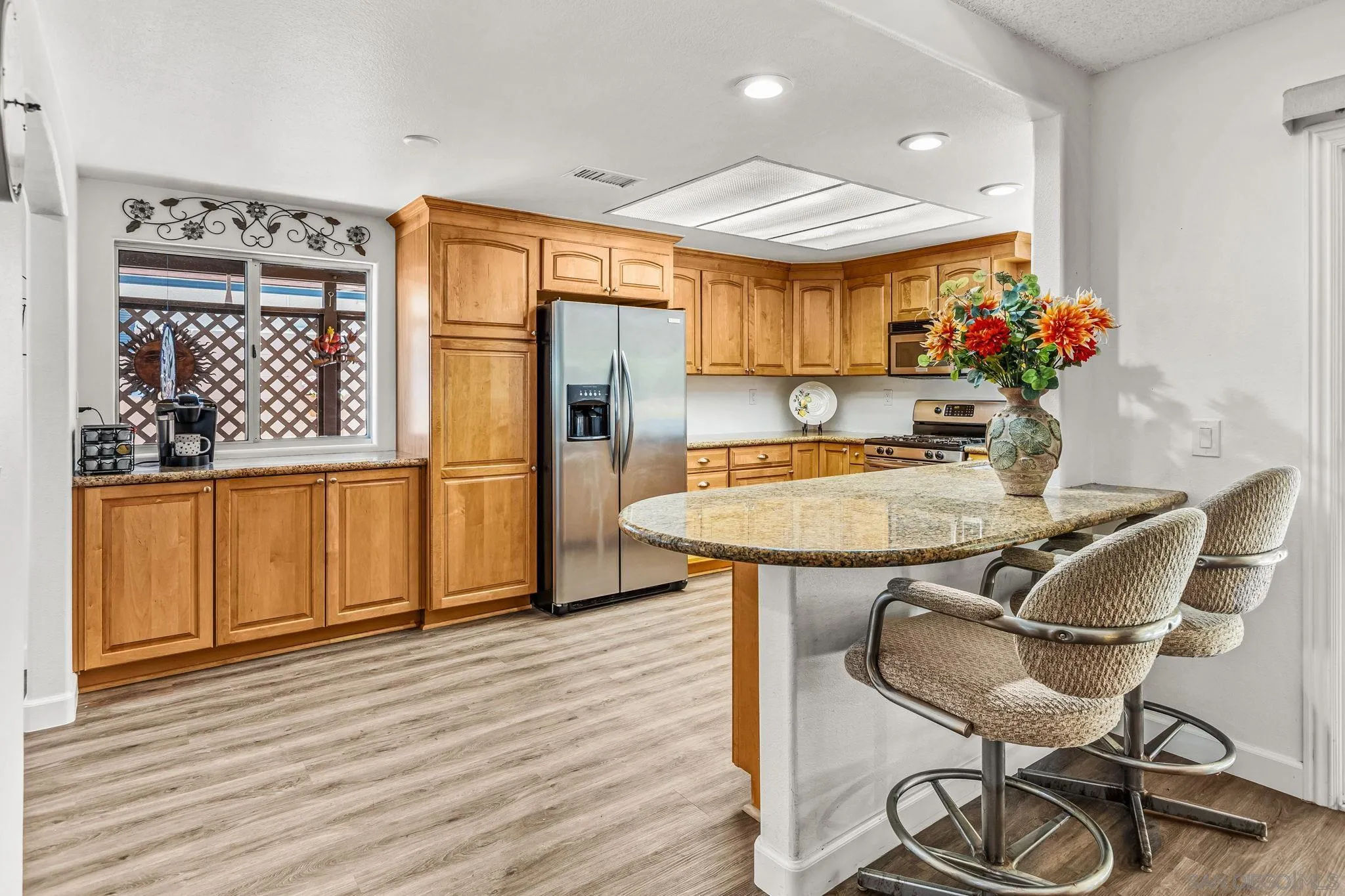 https://cdn.realtyfeed.com/cdn/127/2600656/ae2aa7386997860840b7c5cd9f7c081b.webp