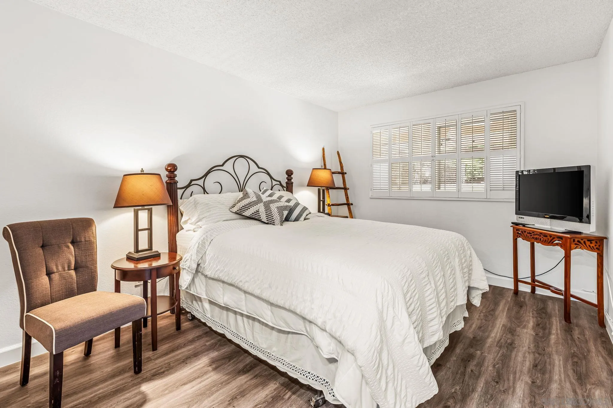 https://cdn.realtyfeed.com/cdn/127/2600656/fdf0b30b5f56d29589233790768b0c29.webp