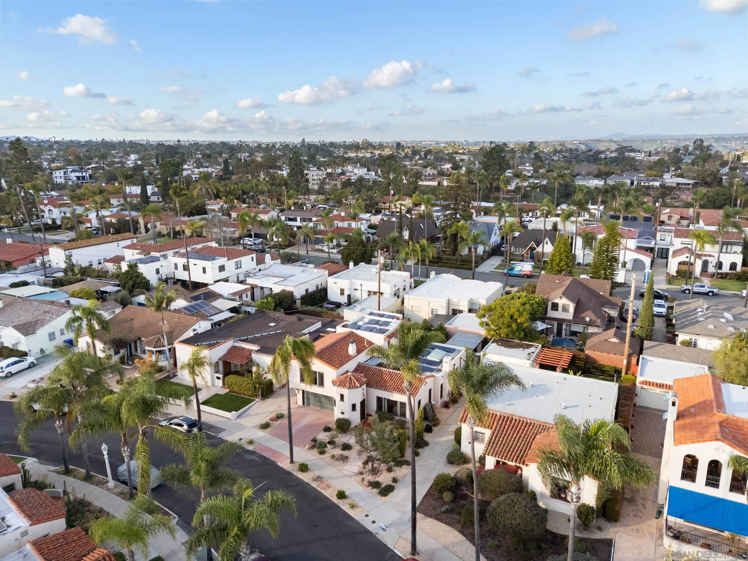 https://cdn.realtyfeed.com/cdn/127/2600659/190f06f89f2547b9dd0745e0b7e92a69.webp