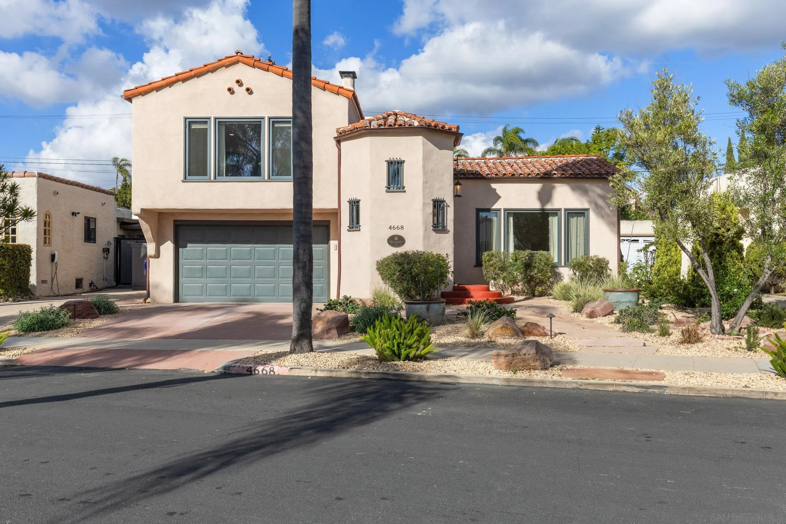 https://cdn.realtyfeed.com/cdn/127/2600659/6b6a171af0d531657243c86b4cf38720.webp