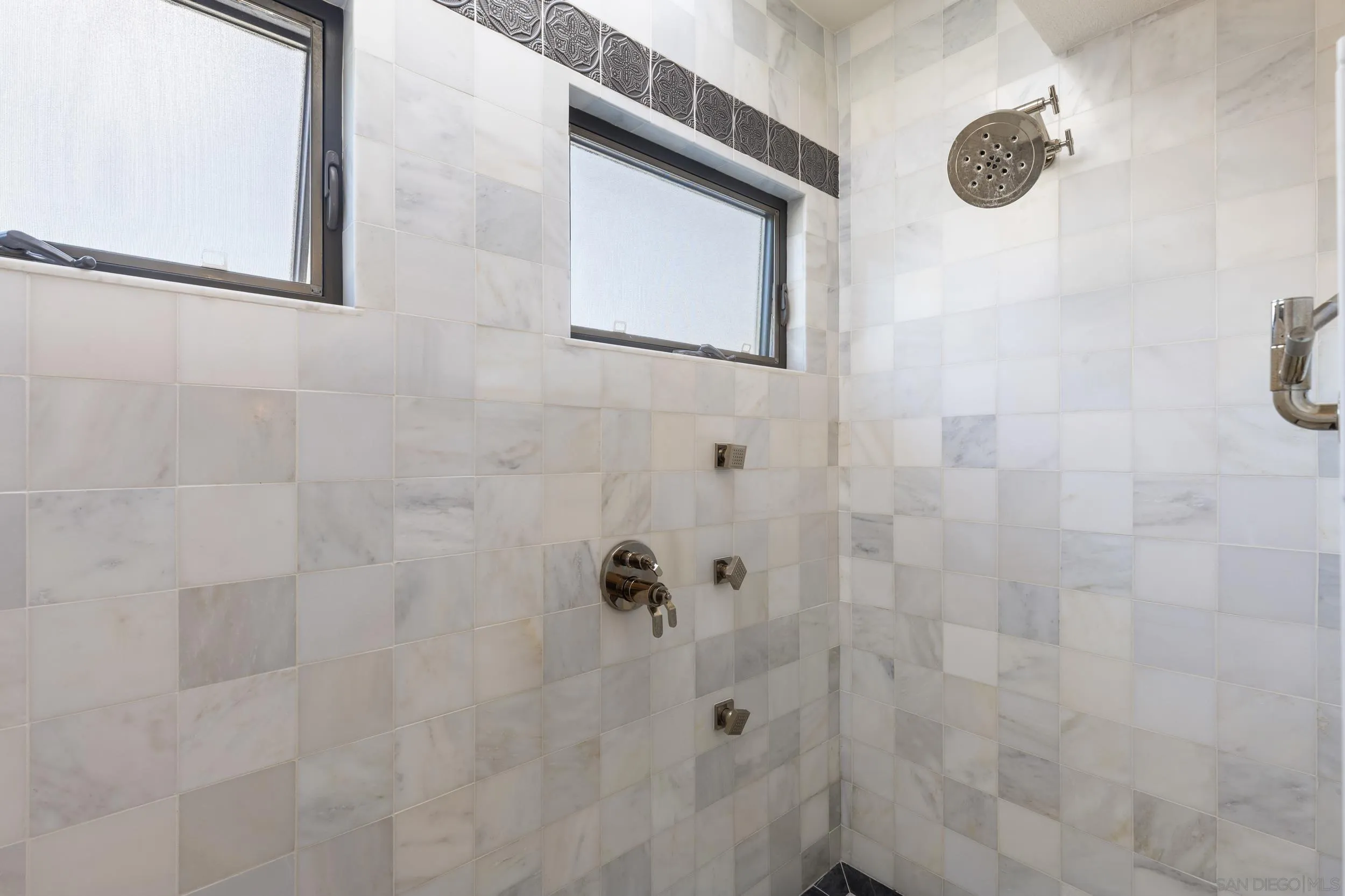 https://cdn.realtyfeed.com/cdn/127/2600659/74eb540012a2976c022a9b2eb3303b63.webp