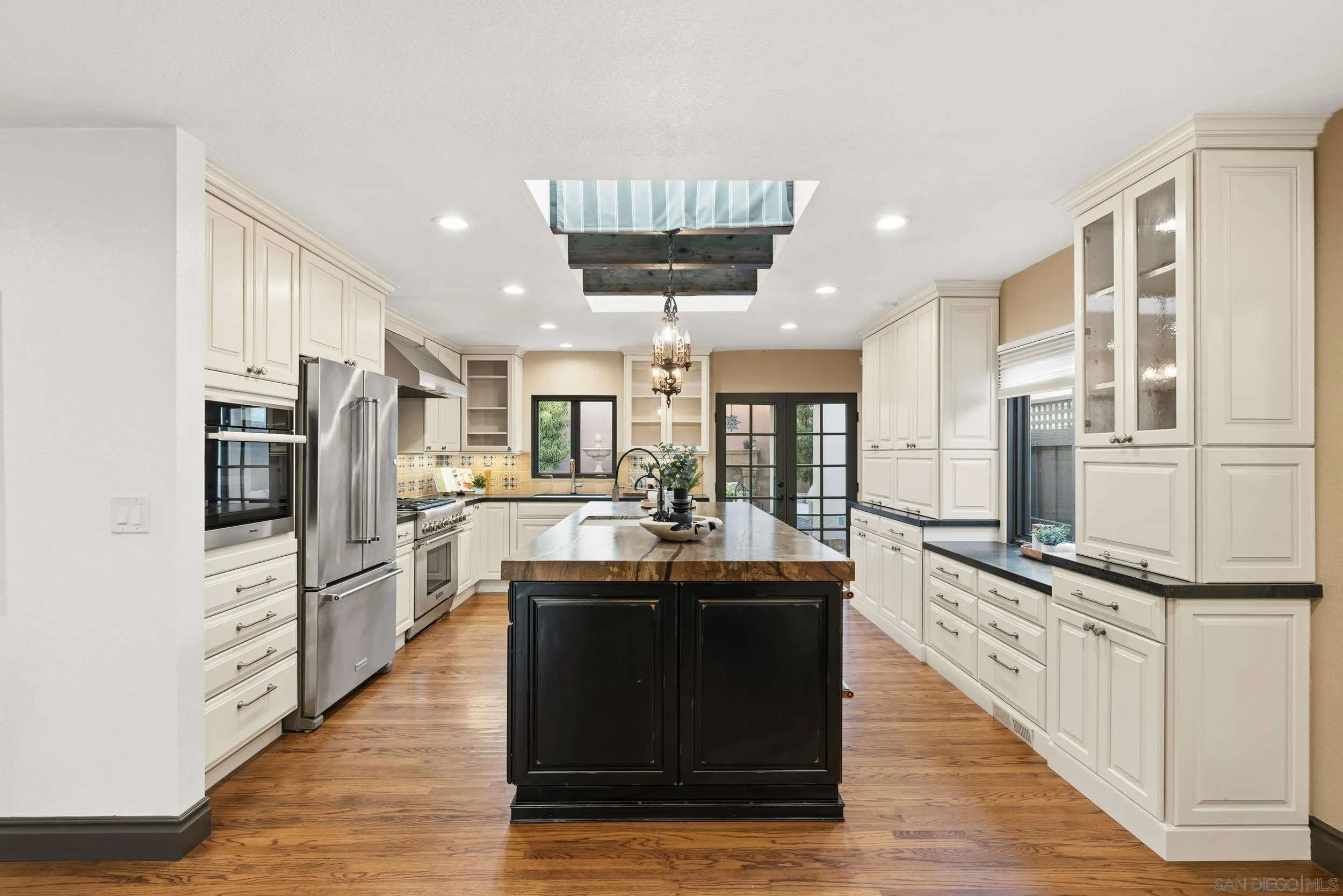 https://cdn.realtyfeed.com/cdn/127/2600659/a2a34144b87ed382b47817684045ce40.webp