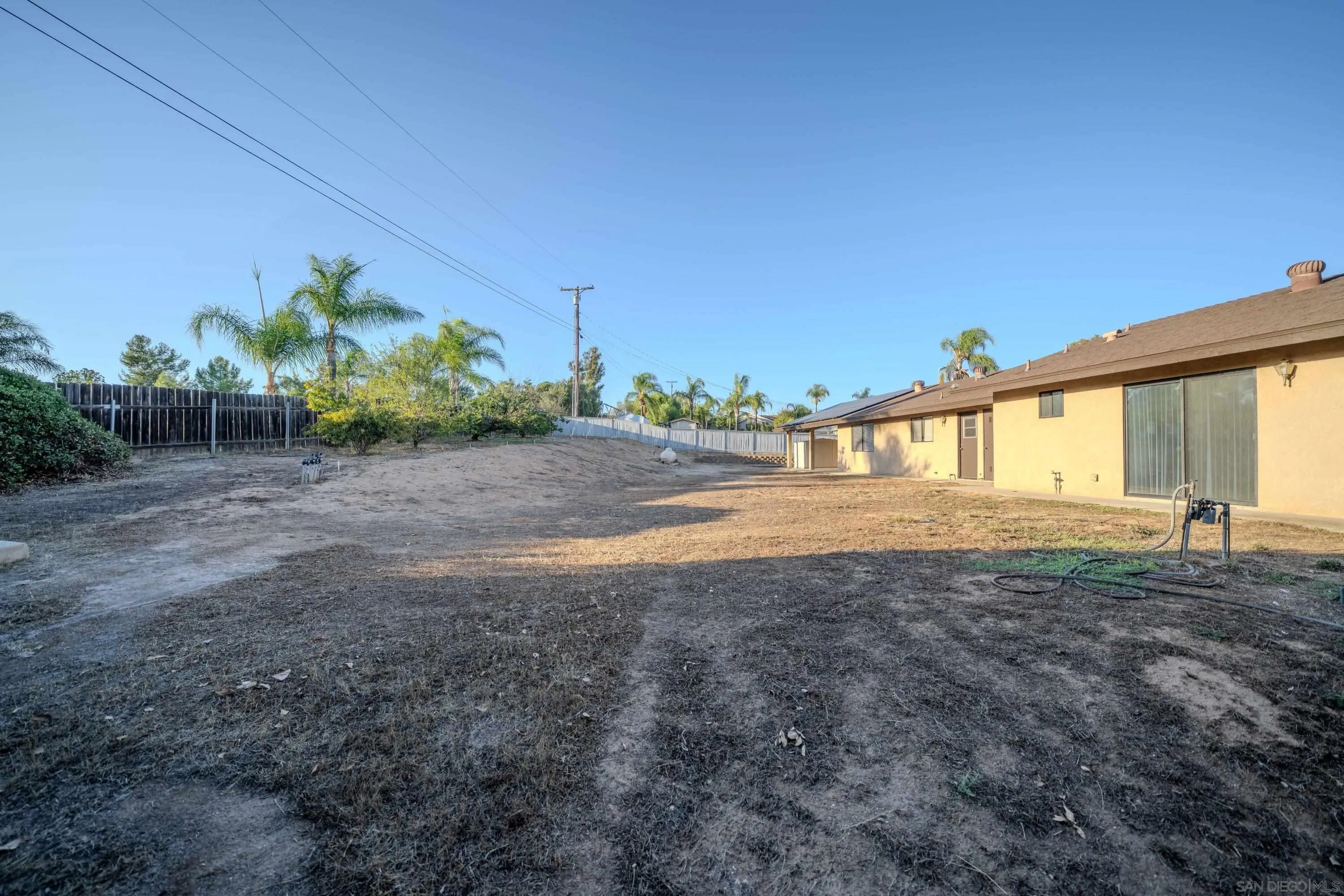 https://cdn.realtyfeed.com/cdn/127/2600660/109d3cace0f19b842839ec90dce887f7.webp