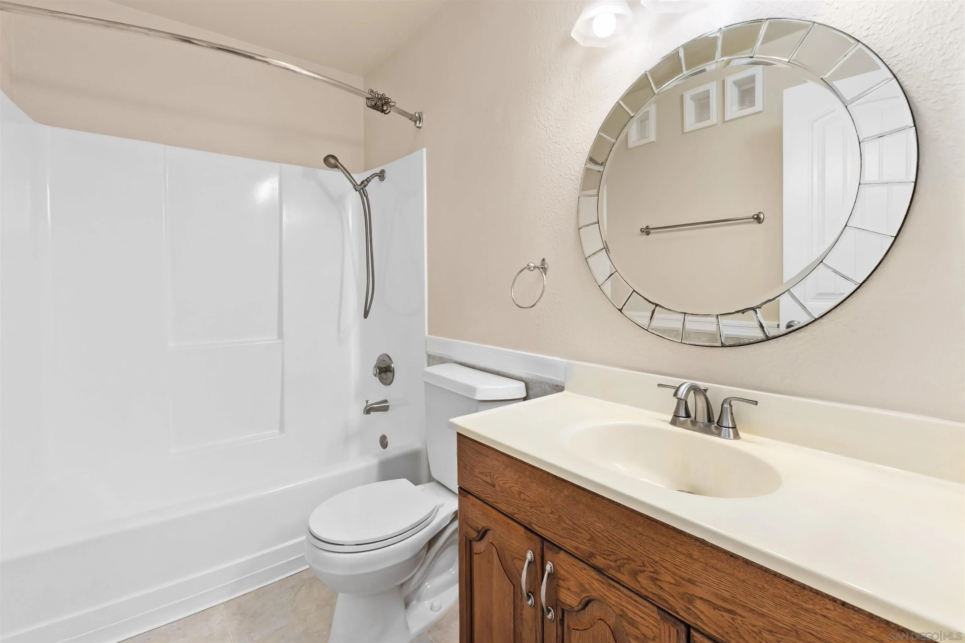 Photo #14: 2600666 Listing: Photo #14