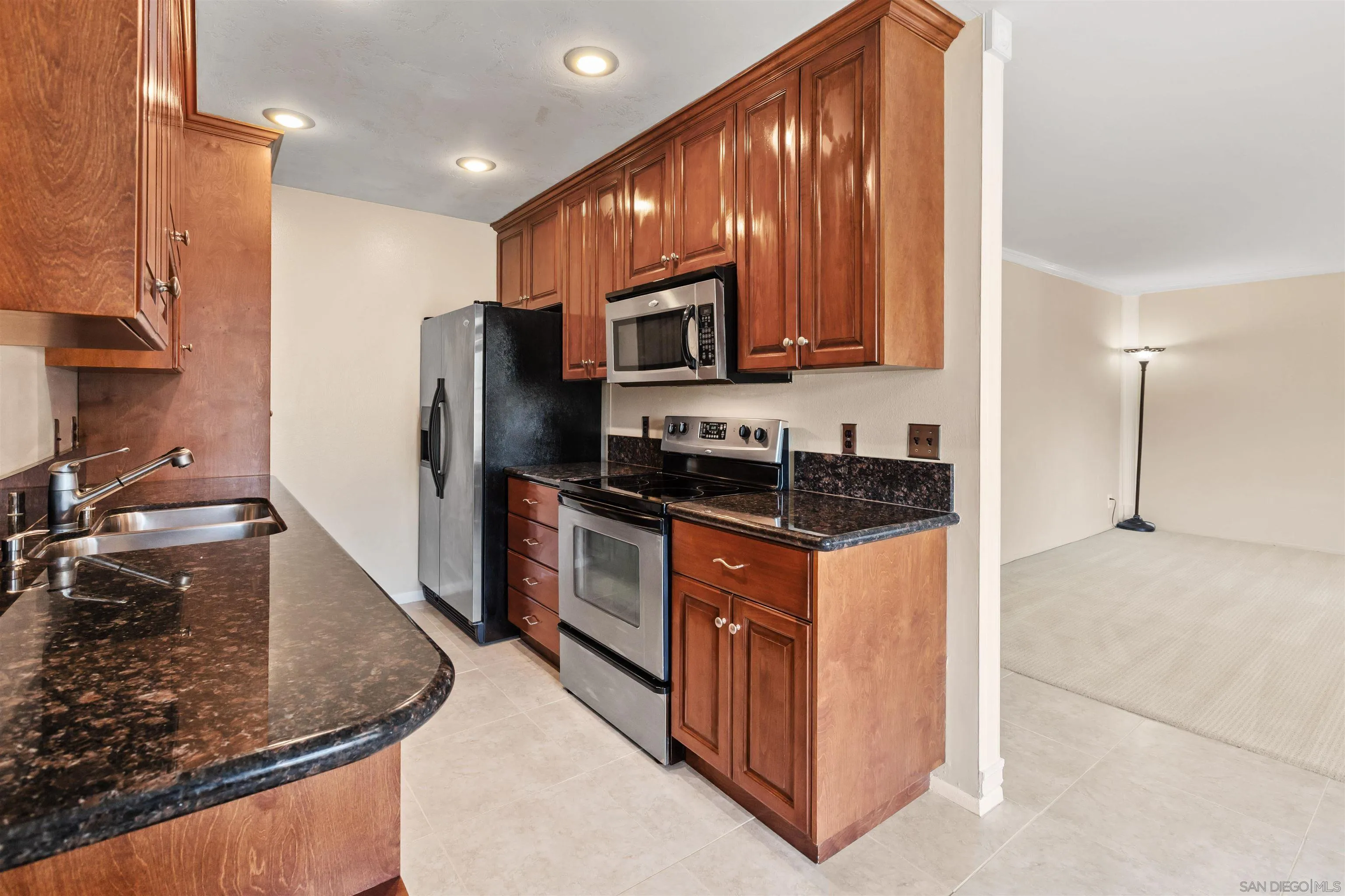 https://cdn.realtyfeed.com/cdn/127/2600666/d45b075951668cecc2789578240817d4.webp