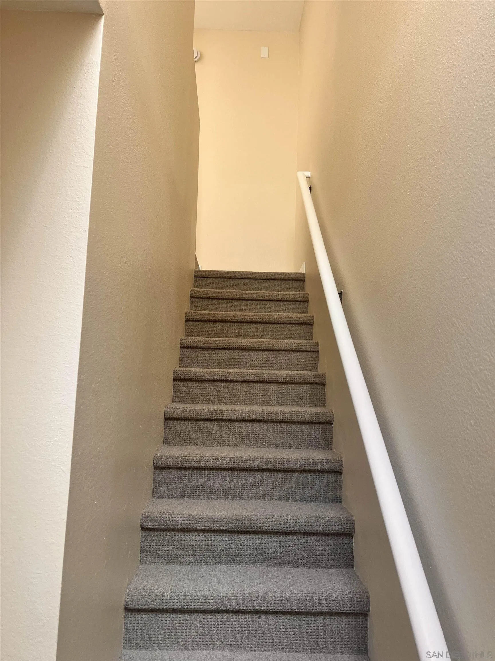 Photo #15: 2600668 Listing: Photo #15