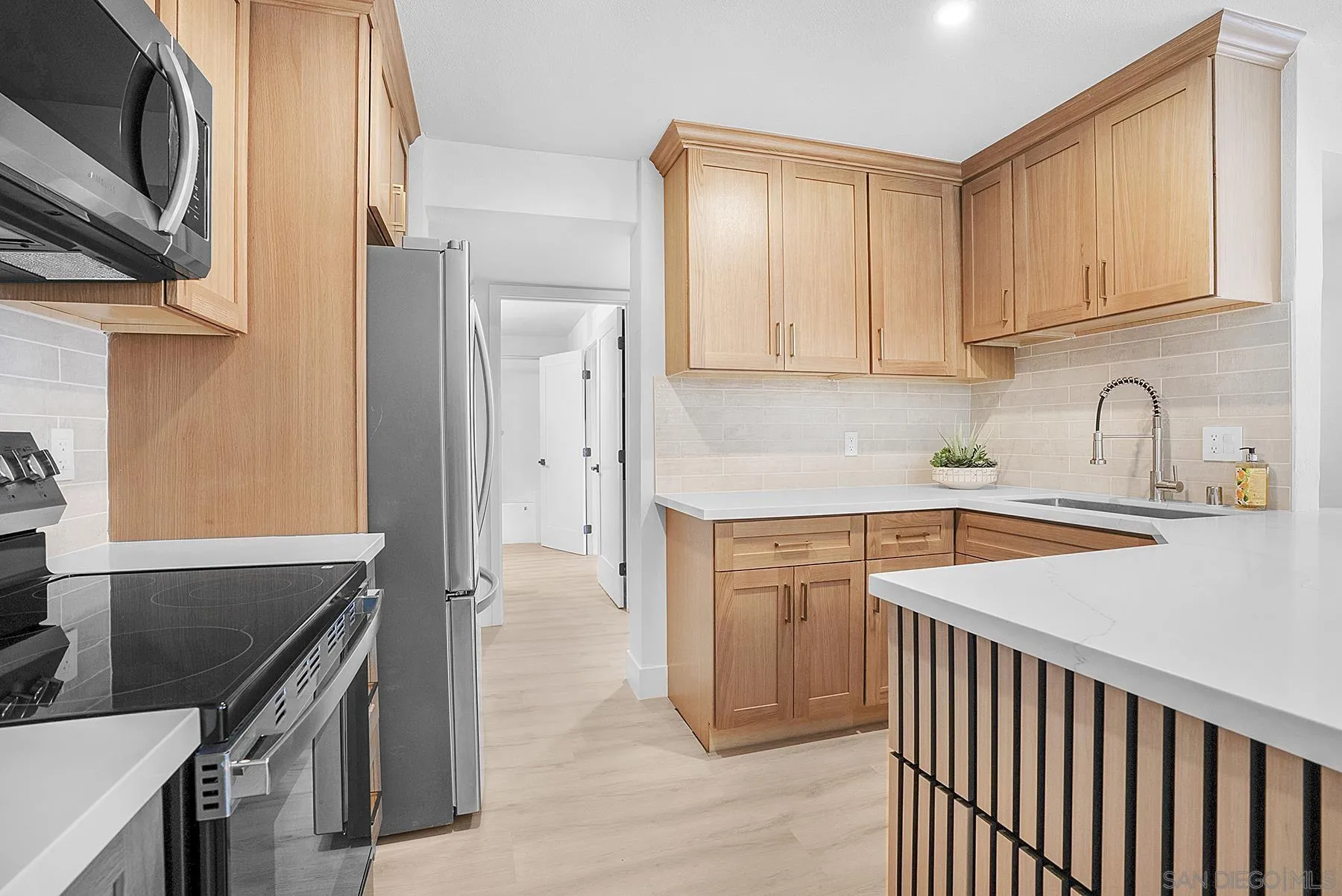 https://cdn.realtyfeed.com/cdn/127/2600673/1ab8bb0a338d80e993d56d3e6fcaec27.webp