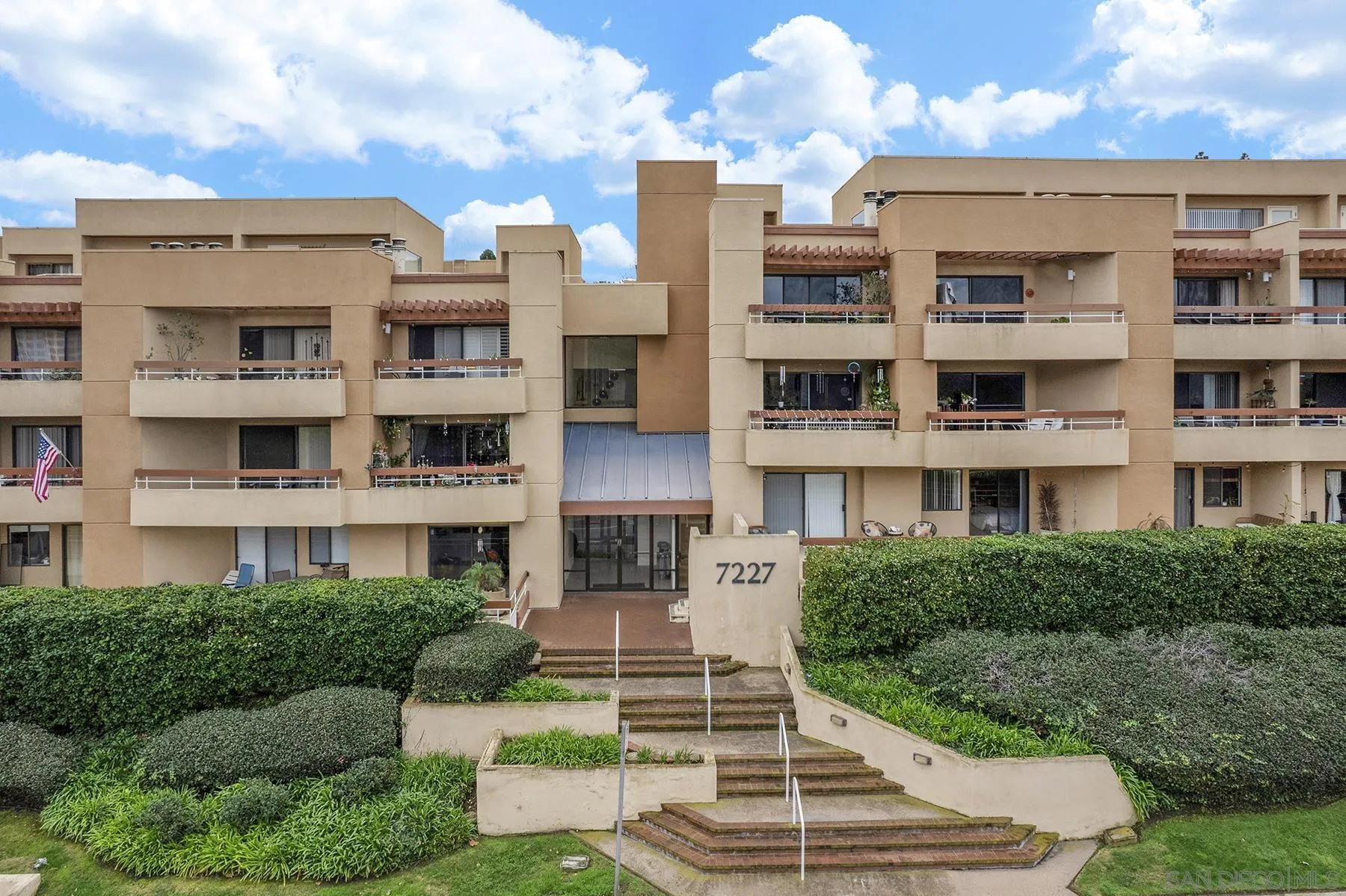 https://cdn.realtyfeed.com/cdn/127/2600673/21f6d44416838c202052409d2e8e9d29.webp